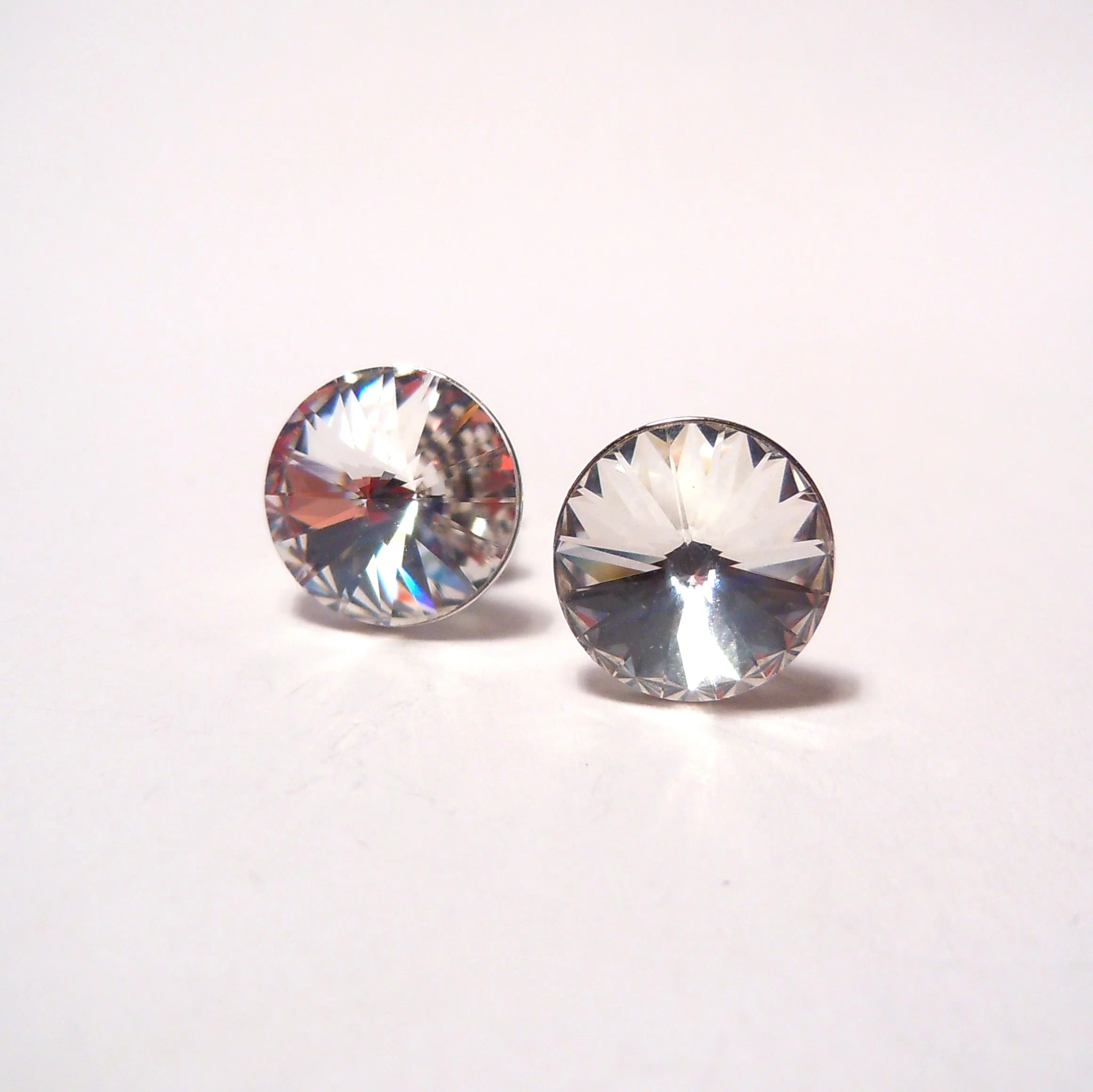 Серьги пусеты из бижутерного сплава Чарующий Рай 5540-1095, Swarovski, 5540-1095
Серьги пусеты из бижутерного сплава Чарующий Рай 5540-1095, Swarovski, 5540-1095