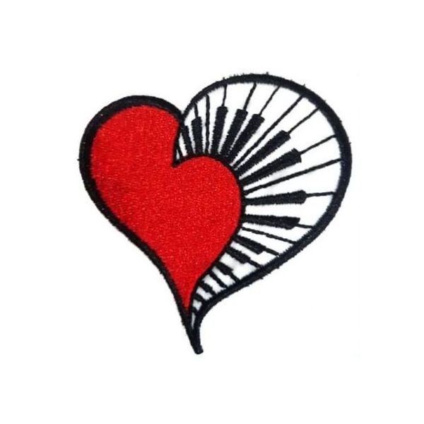 Шеврон - нашивка термоклеевая Сердце, 7х6.5 см, 00115818 
Шеврон - нашивка термоклеевая Сердце, 7х6.5 см, 00115818