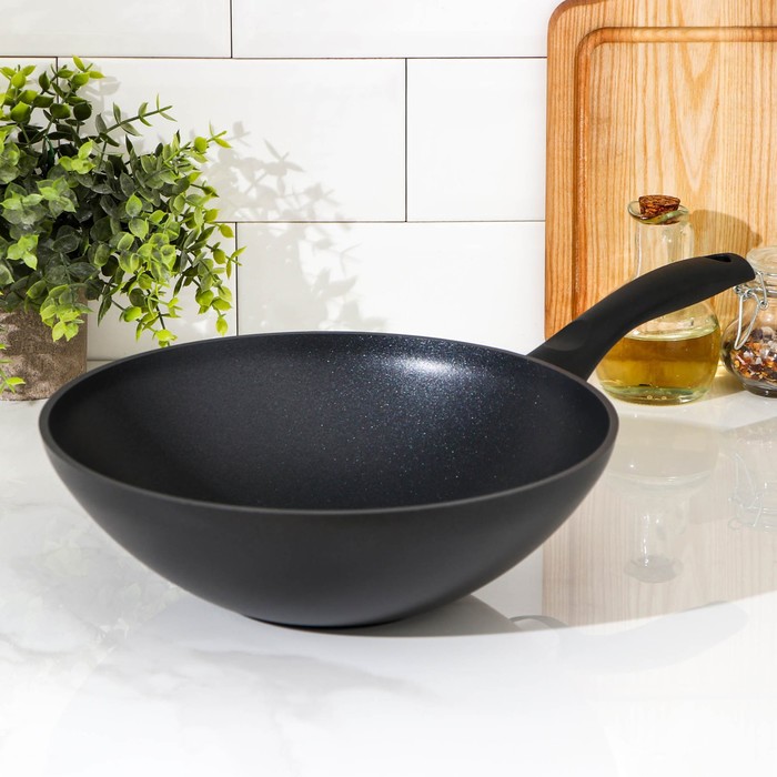 KUKMARA Сковорода-Wok Традиция, 3 л, d=28 см, пластиковая ручка, антипригарное покрытие, ч
KUKMARA Сковорода-Wok Традиция, 3 л, d=28 см, пластиковая ручка, антипригарное покрытие, ч