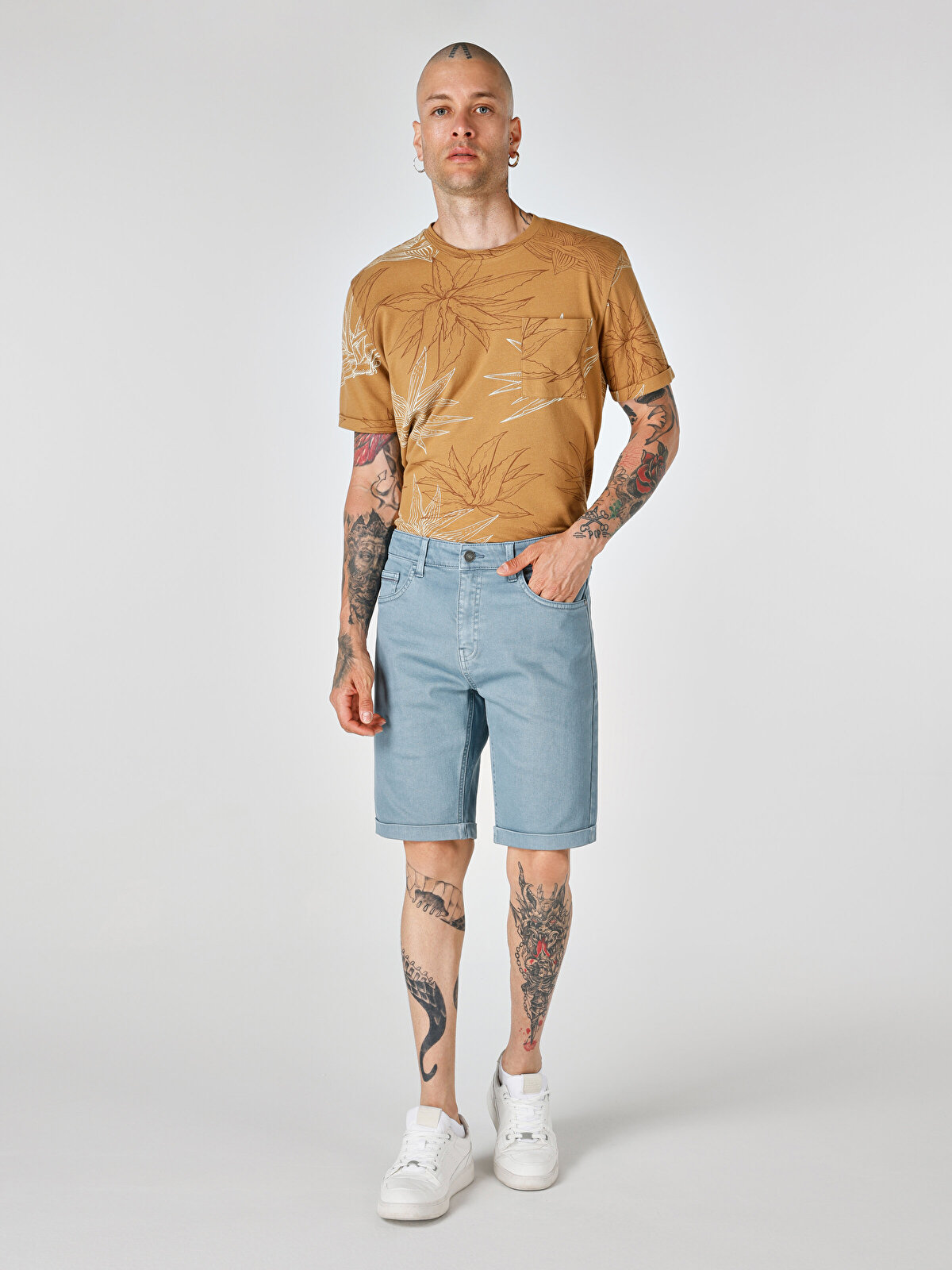 Джинсовые шорты мужские COLIN'S CL1062644_Q1.V1 голубые 2XL, Голубой, CL1062644_Q1.V1
Джинсовые шорты мужские COLIN'S CL1062644_Q1.V1 голубые 2XL, Голубой, CL1062644_Q1.V1