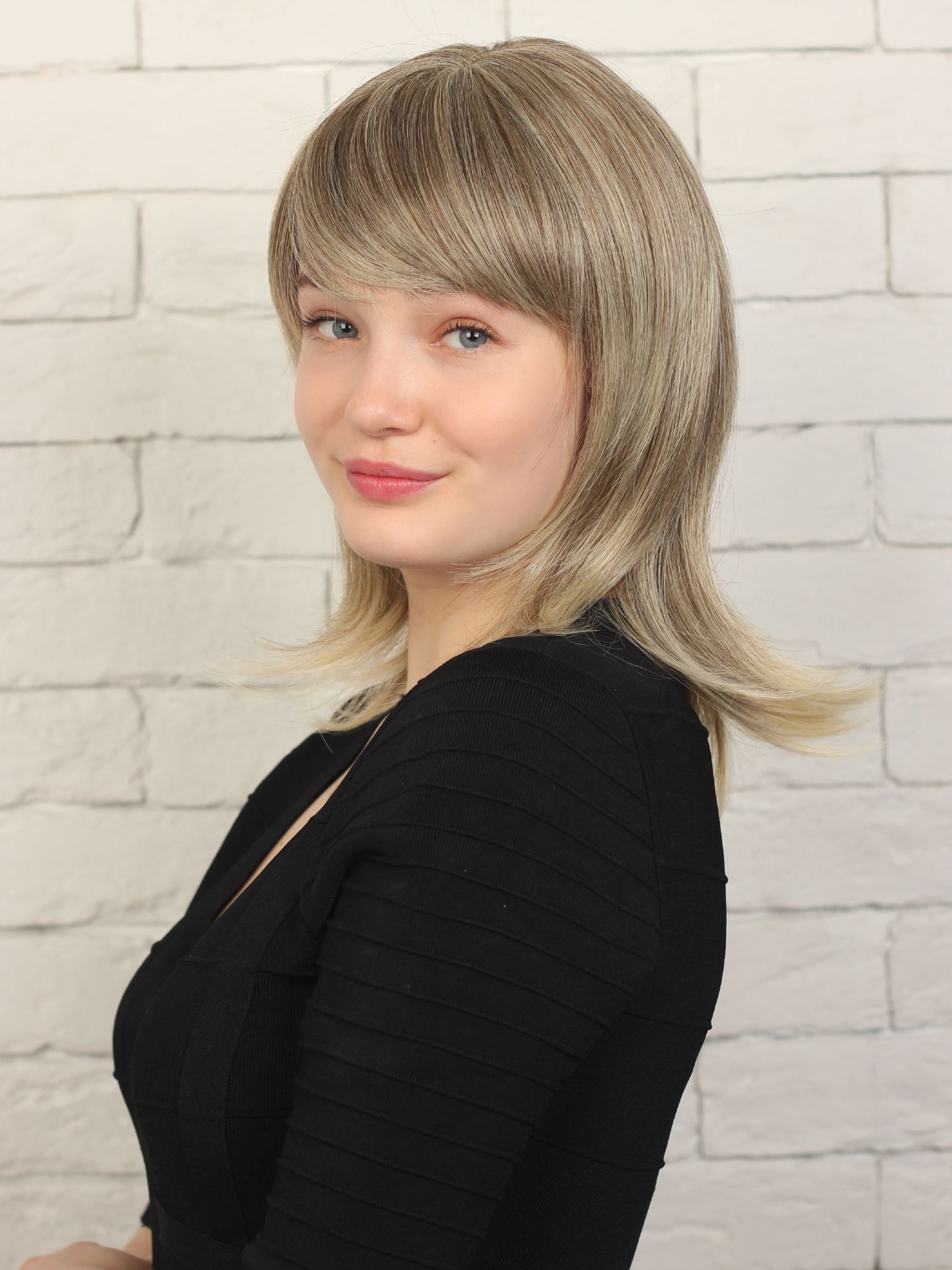 Парик женский WigStar Nika10.26 каскад с челкой, искусственный волос, холодный русый, Блонд, Nika
Парик женский WigStar Nika10.26 каскад с челкой, искусственный волос, холодный русый, Блонд, Nika