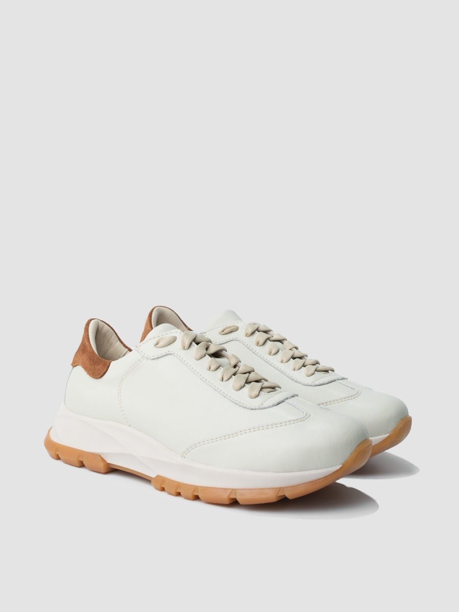 Кроссовки женские Reversal 802112 бежевые 39 RU, 802112
Кроссовки женские Reversal 802112 бежевые 39 RU, 802112