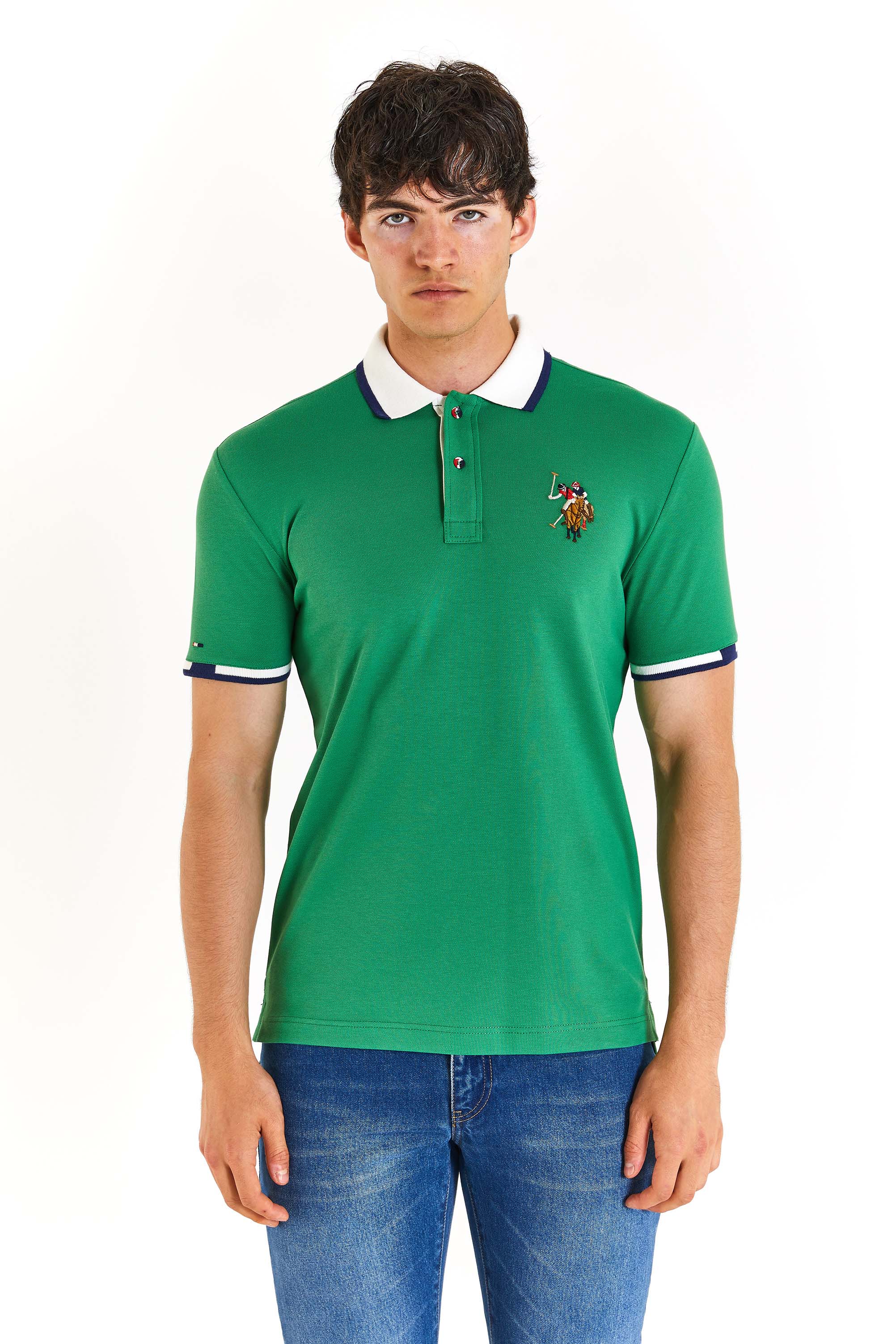 Футболка мужская US Polo Assn G081SZ0110SD01IY024 зеленая 2XL, Зеленый, G081SZ0110SD01IY024
Футболка мужская US Polo Assn G081SZ0110SD01IY024 зеленая 2XL, Зеленый, G081SZ0110SD01IY024