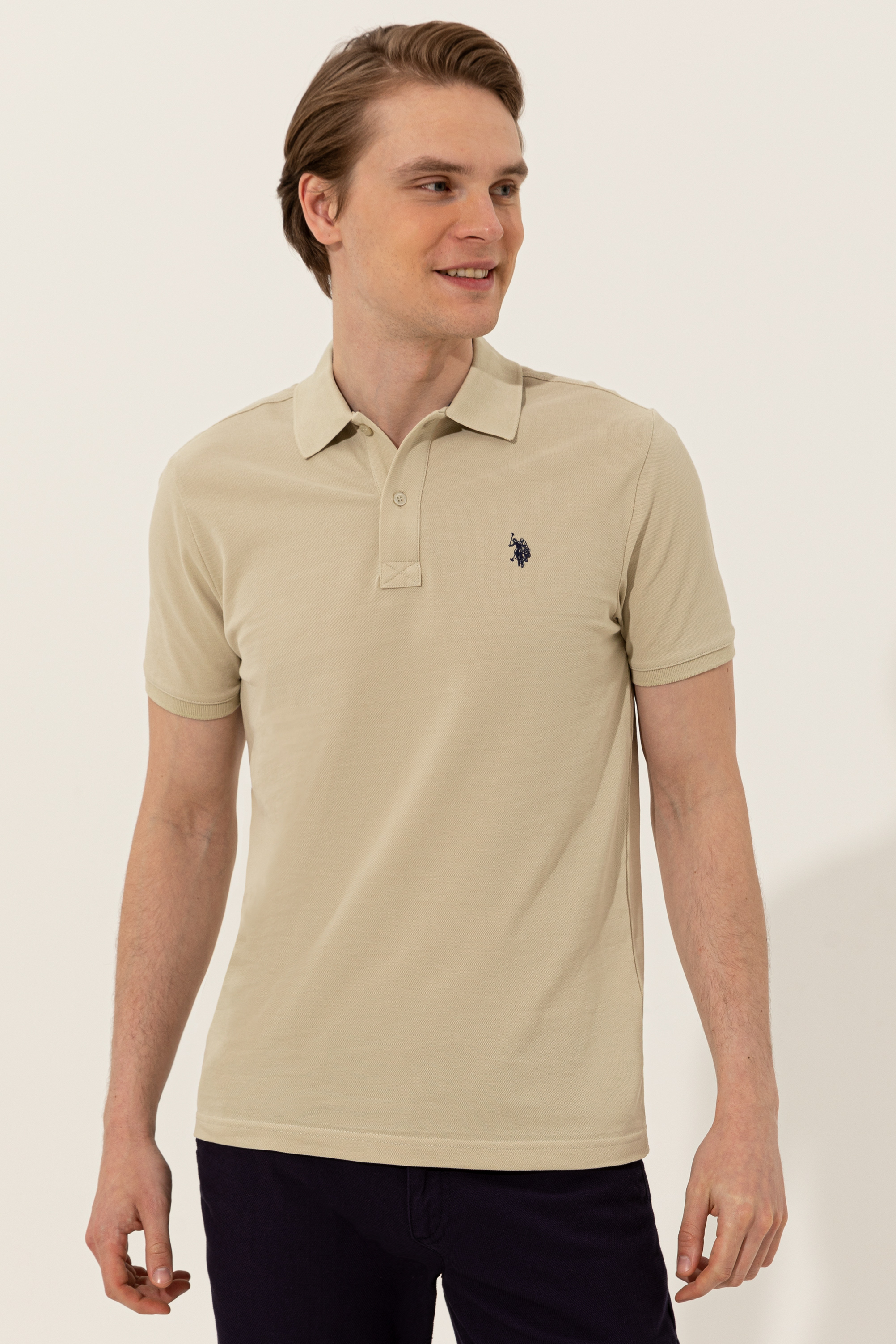 Футболка мужская U.S. POLO Assn. G081GL0110GTP04IY022 бежевая XS, Бежевый, G081GL0110GTP04IY022
Футболка мужская U.S. POLO Assn. G081GL0110GTP04IY022 бежевая XS, Бежевый, G081GL0110GTP04IY022