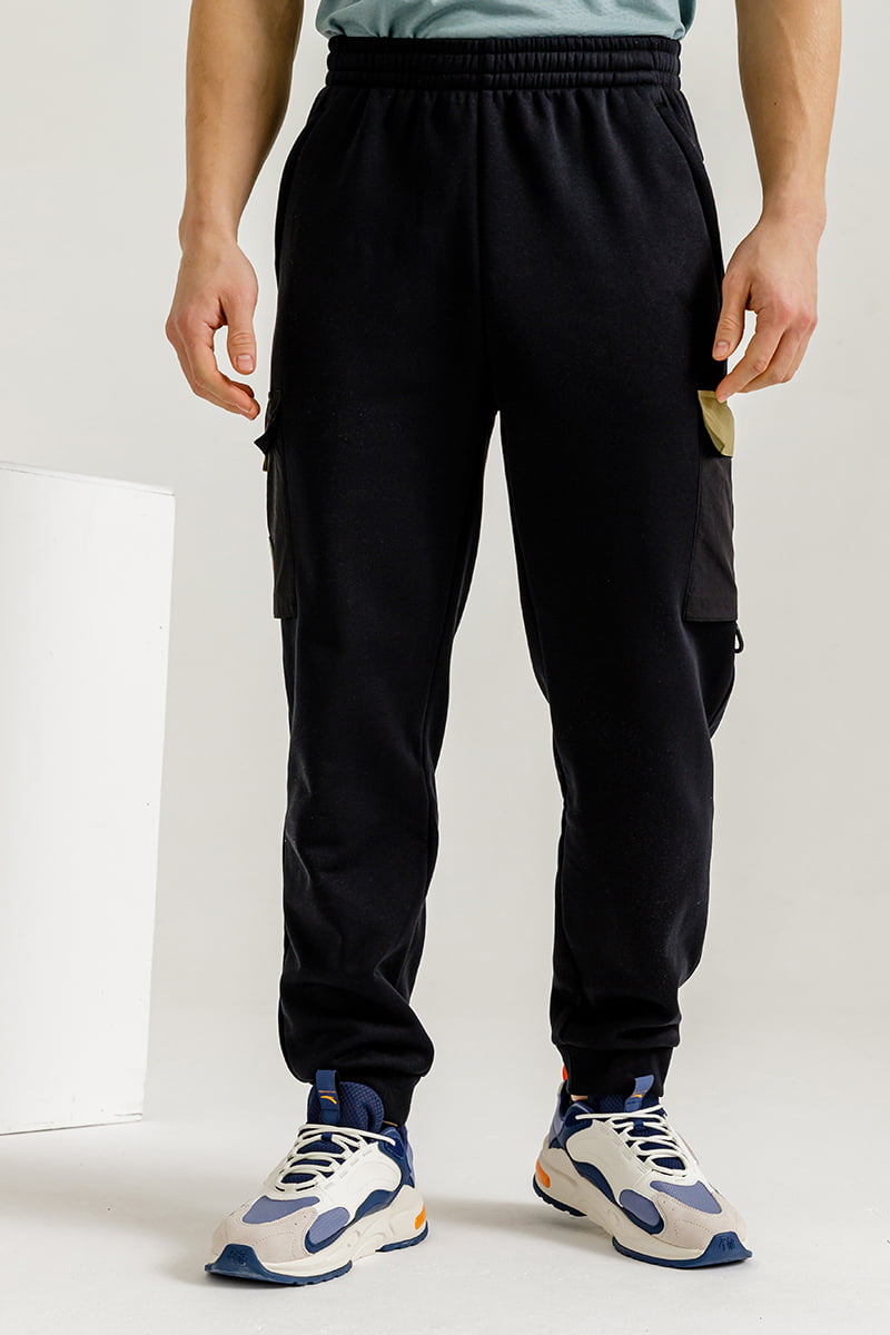 Спортивные брюки мужские Anta 852246301 OUTDOORS A-KIND FLEECE TECH черные S, Черный, 852246301 OUTDOORS A-KIND FLEECE TECH
Спортивные брюки мужские Anta 852246301 OUTDOORS A-KIND FLEECE TECH черные S, Черный, 852246301 OUTDOORS A-KIND FLEECE TECH