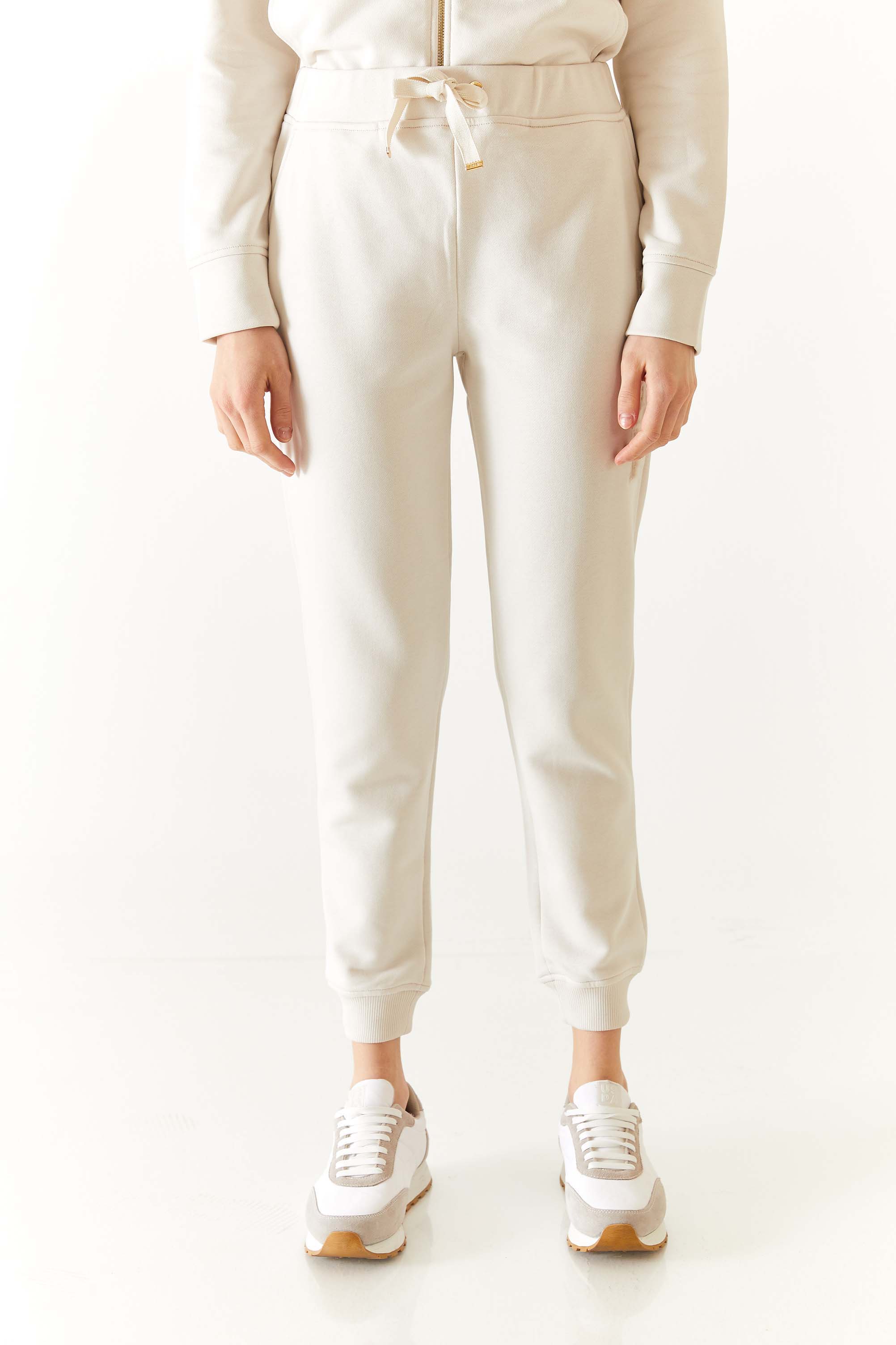 Спортивные брюки женские U.S. POLO Assn. G082SZ0OP0PT01-SK023 бежевые S, Бежевый, G082SZ0OP0PT01-SK023
Спортивные брюки женские U.S. POLO Assn. G082SZ0OP0PT01-SK023 бежевые S, Бежевый, G082SZ0OP0PT01-SK023