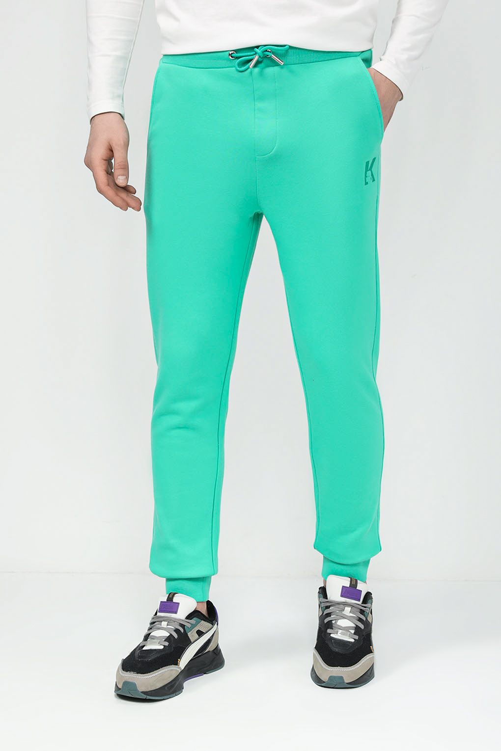 Спортивные брюки мужские Karl Lagerfeld 541900_705893 зеленые M, Зеленый, 541900_705893
Спортивные брюки мужские Karl Lagerfeld 541900_705893 зеленые M, Зеленый, 541900_705893