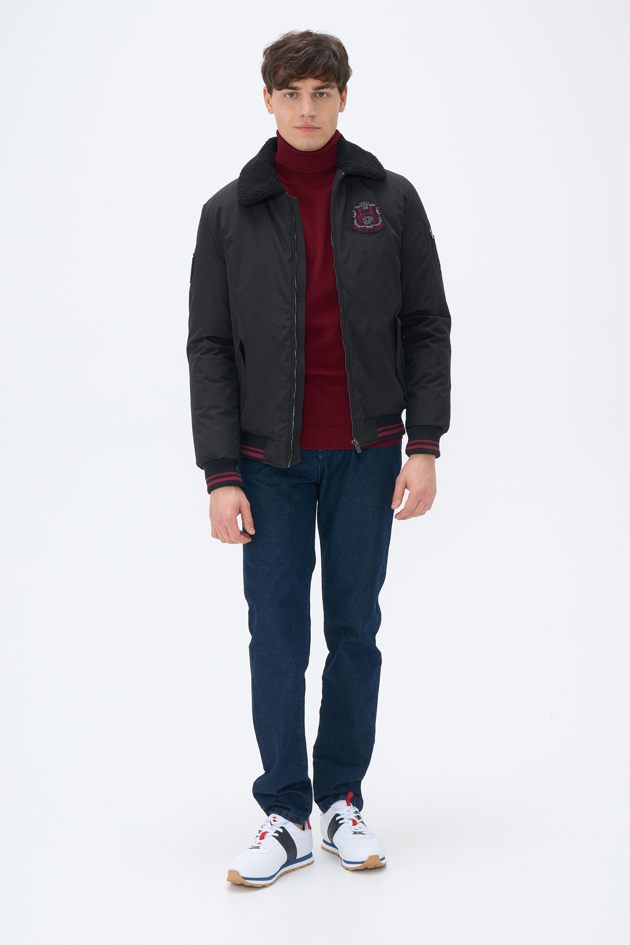 Куртка мужская U.S. POLO Assn. G081SZ0MS0CHASWIK-R черная 48, Черный, G081SZ0MS0CHASWIK-R
Куртка мужская U.S. POLO Assn. G081SZ0MS0CHASWIK-R черная 48, Черный, G081SZ0MS0CHASWIK-R