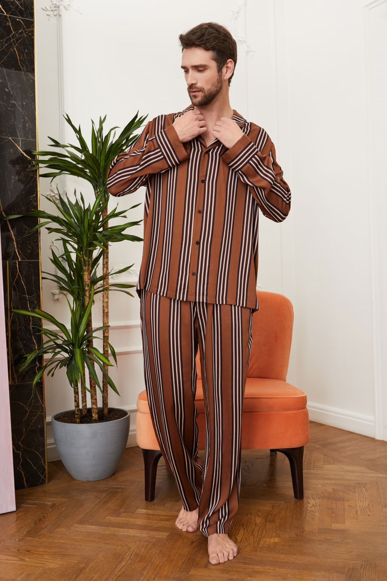 Пижама мужская Laete 61636/61661 коричневая 2XL, 61636/61661
Пижама мужская Laete 61636/61661 коричневая 2XL, 61636/61661