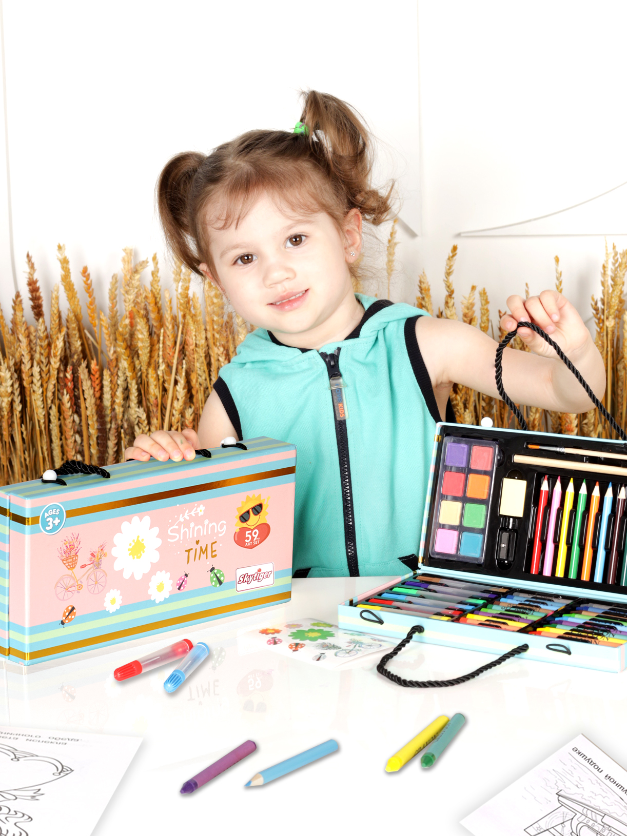 Детский набор для рисования Skytiger Ромашки 59 предм, 50011010 
Детский набор для рисования Skytiger Ромашки 59 предм, 50011010