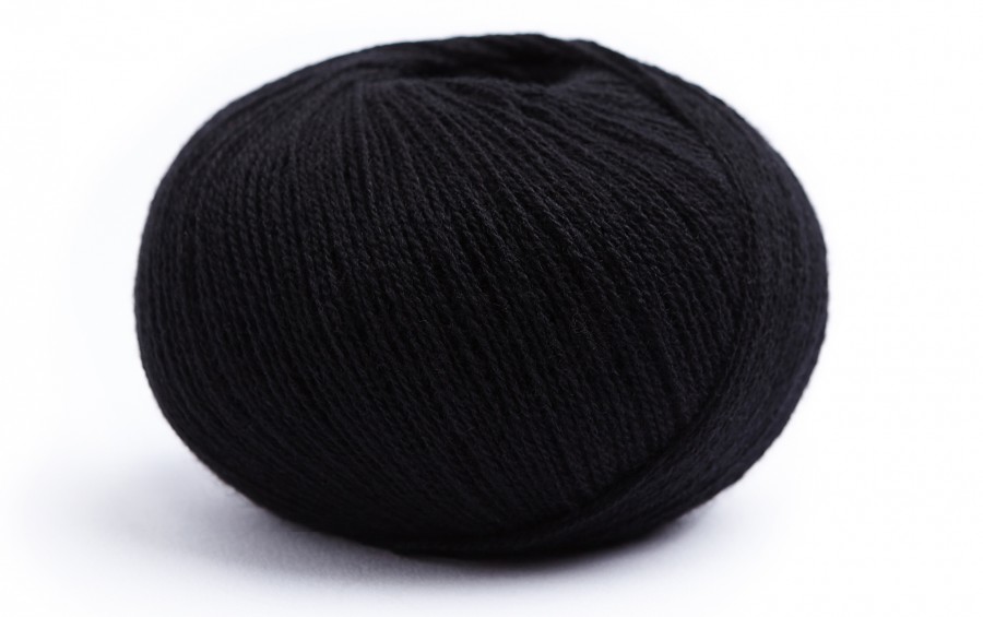 Пряжа д/вязания Lamana Modena 01, schwarz, 70% шерсть мериноса сверхлегкая, 30% кашемир, Черный, Modena
Пряжа д/вязания Lamana Modena 01, schwarz, 70% шерсть мериноса сверхлегкая, 30% кашемир, Черный, Modena