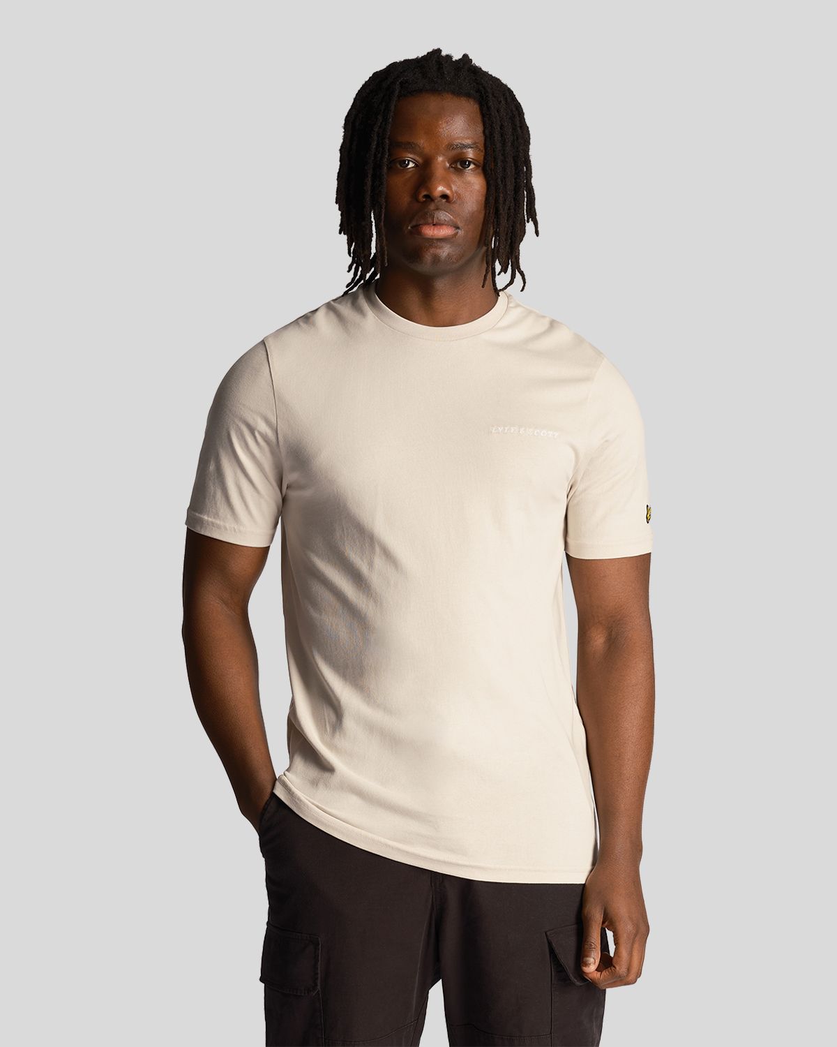 Футболка мужская Lyle & Scott Embroidered T-Shirt бежевая L, Бежевый, Embroidered T-Shirt
Футболка мужская Lyle & Scott Embroidered T-Shirt бежевая L, Бежевый, Embroidered T-Shirt