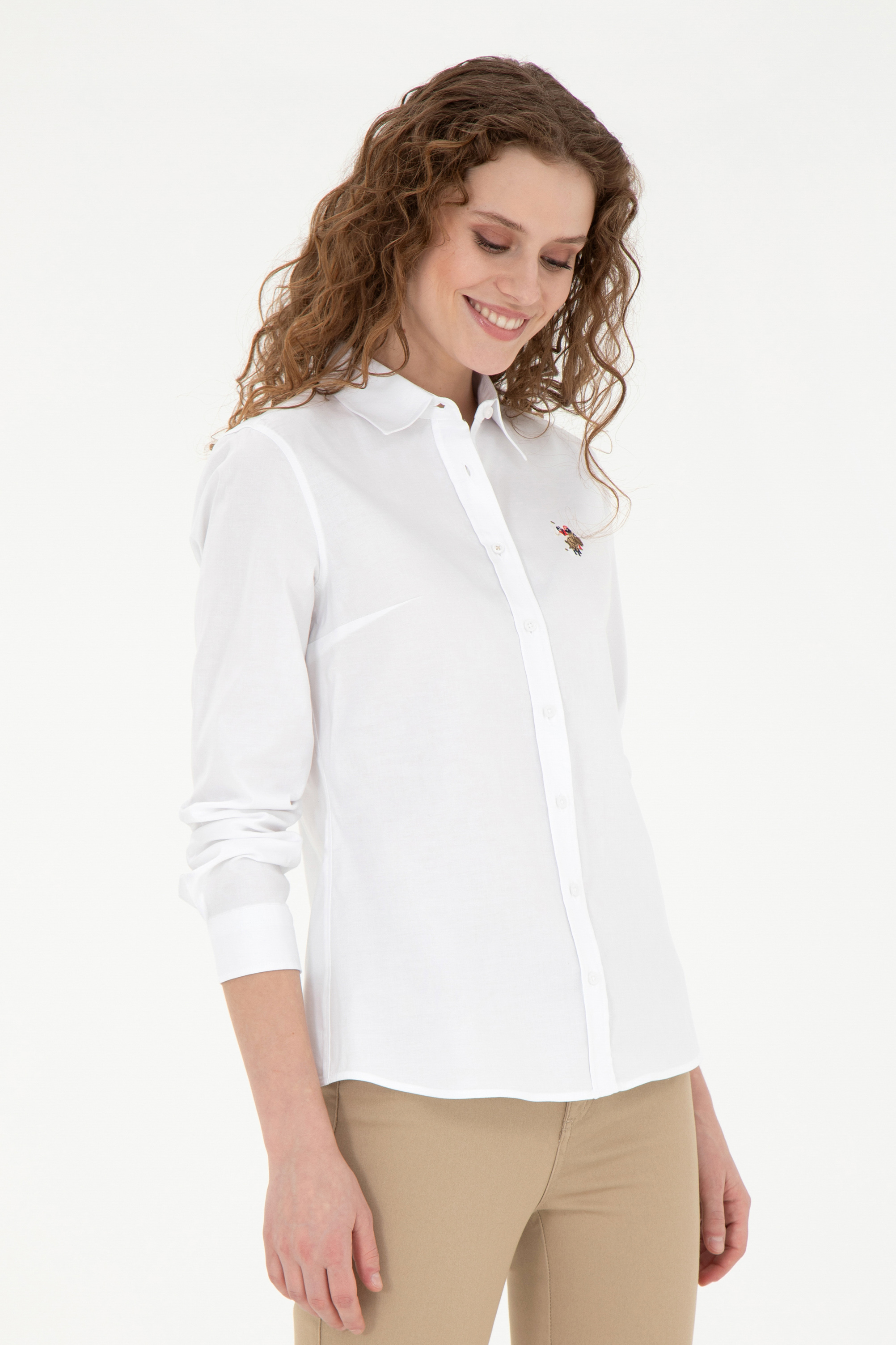 Рубашка женская US Polo Assn G082SZ0040CRISCOLOR024Y белая 36, Белый, G082SZ0040CRISCOLOR024Y
Рубашка женская US Polo Assn G082SZ0040CRISCOLOR024Y белая 36, Белый, G082SZ0040CRISCOLOR024Y