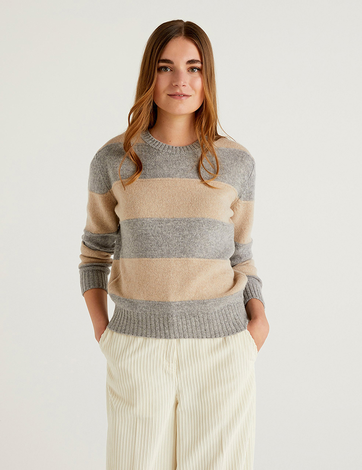 Джемпер женский United Colors of Benetton 21A_103ME1N23 разноцветный L, 21A_103ME1N23
Джемпер женский United Colors of Benetton 21A_103ME1N23 разноцветный L, 21A_103ME1N23