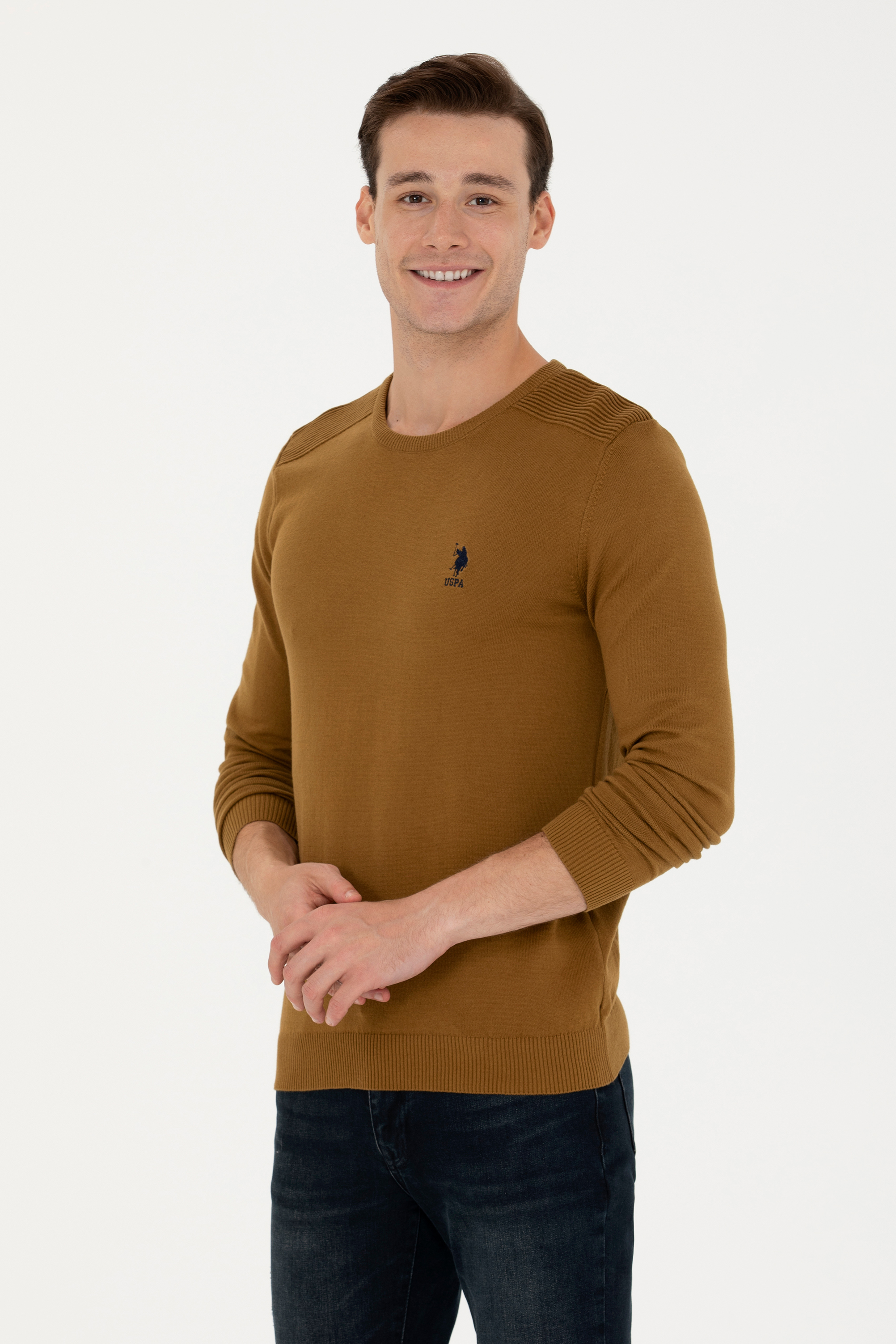 Джемпер мужской U.S. POLO Assn. G081SZ0TK0TD01-BSK23 коричневый S, G081SZ0TK0TD01-BSK23
Джемпер мужской U.S. POLO Assn. G081SZ0TK0TD01-BSK23 коричневый S, G081SZ0TK0TD01-BSK23