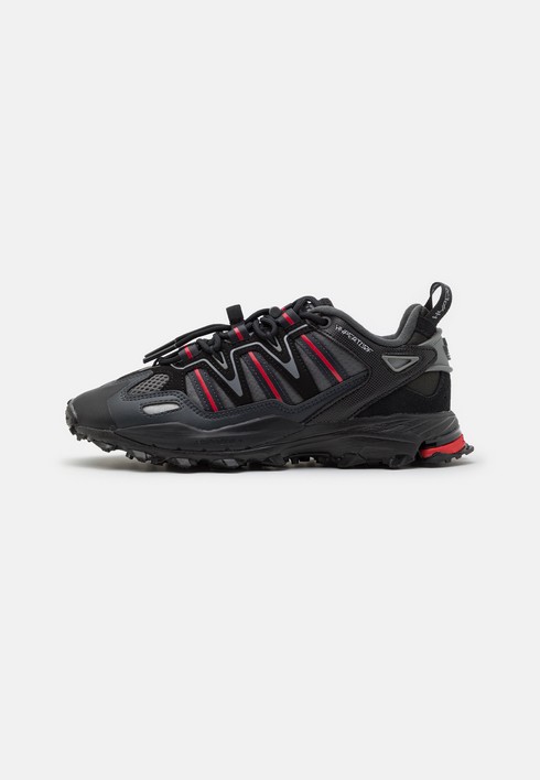 Кроссовки мужские Adidas Originals Hyperturf Unisex черные 47 1/3 EU, Черный, Hyperturf Unisex
Кроссовки мужские Adidas Originals Hyperturf Unisex черные 47 1/3 EU, Черный, Hyperturf Unisex