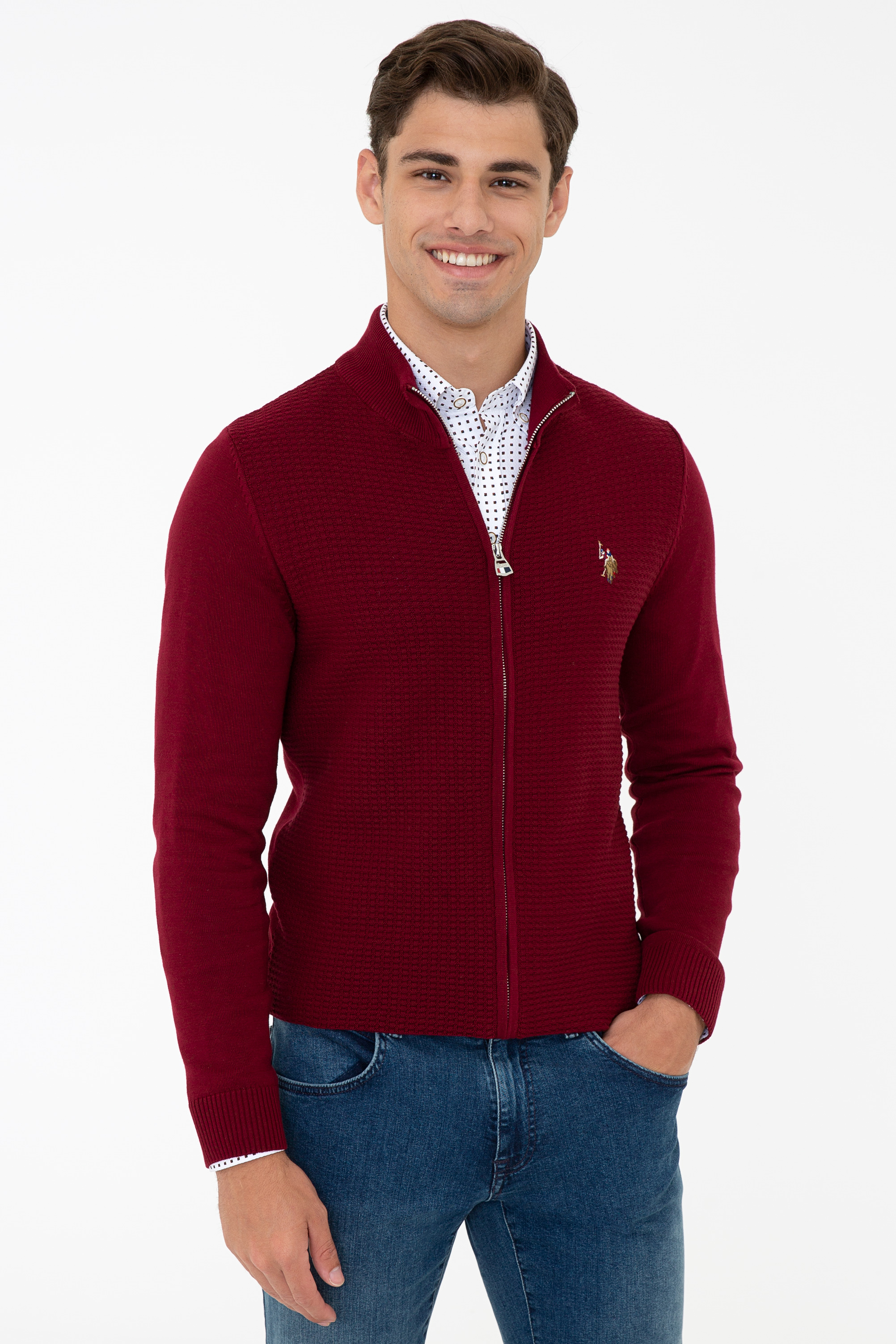 Кардиган мужской G081SZ0TH0GUNNER-BSK21 U.S. POLO Assn. бордовый M, G081SZ0TH0GUNNER-BSK21
Кардиган мужской G081SZ0TH0GUNNER-BSK21 U.S. POLO Assn. бордовый M, G081SZ0TH0GUNNER-BSK21