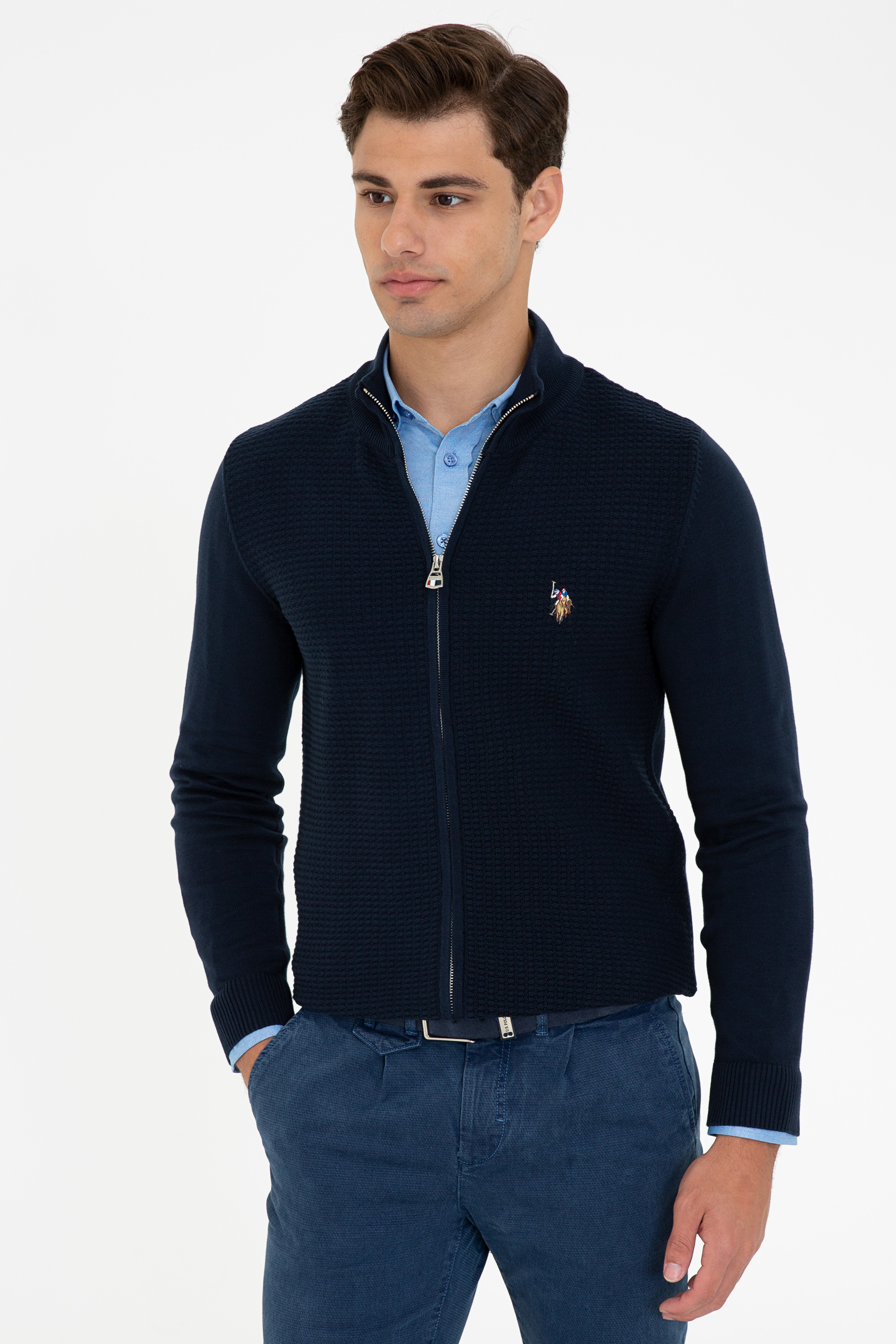 Кардиган мужской G081SZ0TH0GUNNER-BSK21 U.S. POLO Assn. синий XL, G081SZ0TH0GUNNER-BSK21
Кардиган мужской G081SZ0TH0GUNNER-BSK21 U.S. POLO Assn. синий XL, G081SZ0TH0GUNNER-BSK21
