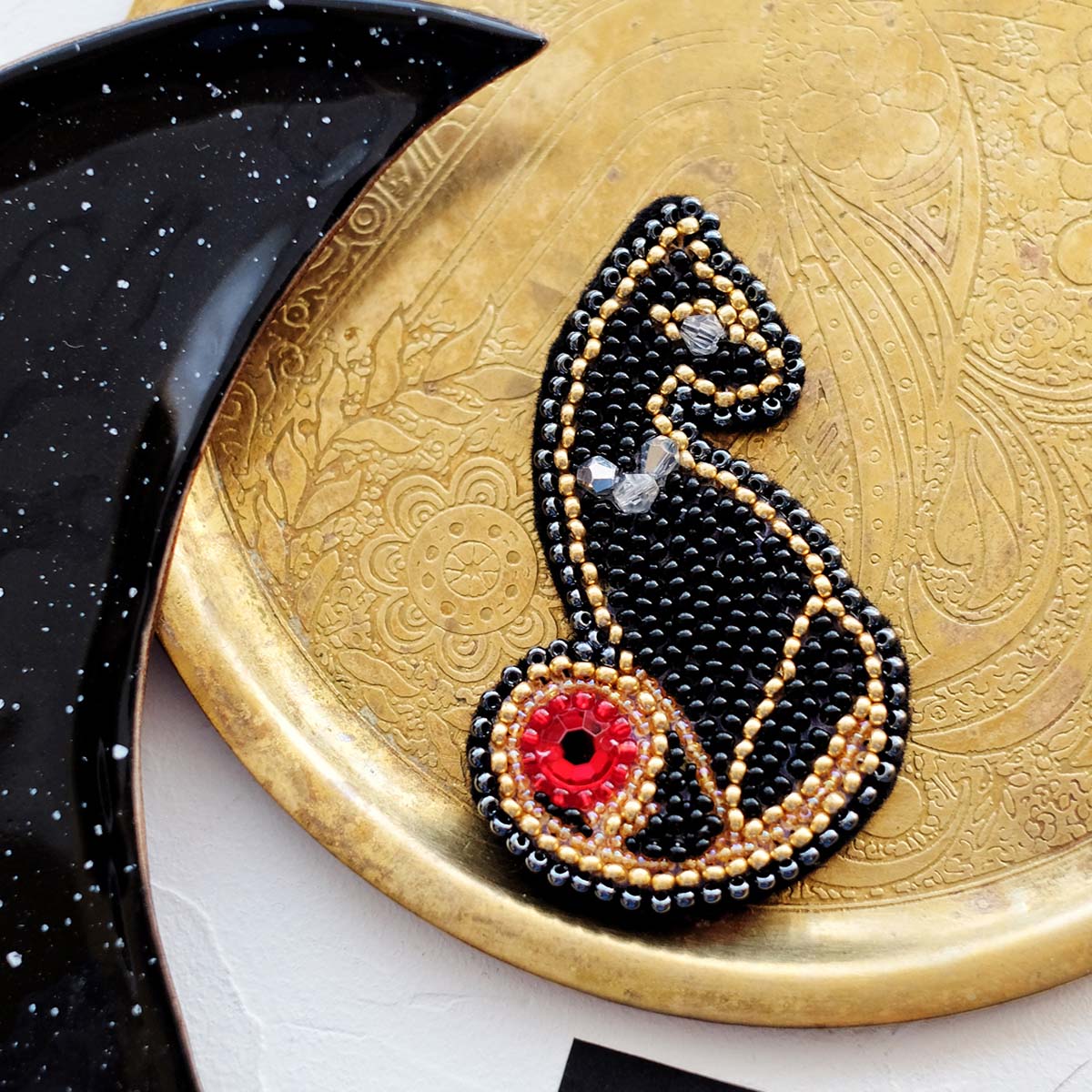 Набор для создания украшений из бисера Леди 4 5*7 0см
Набор для создания украшений из бисера Леди 4 5*7 0см