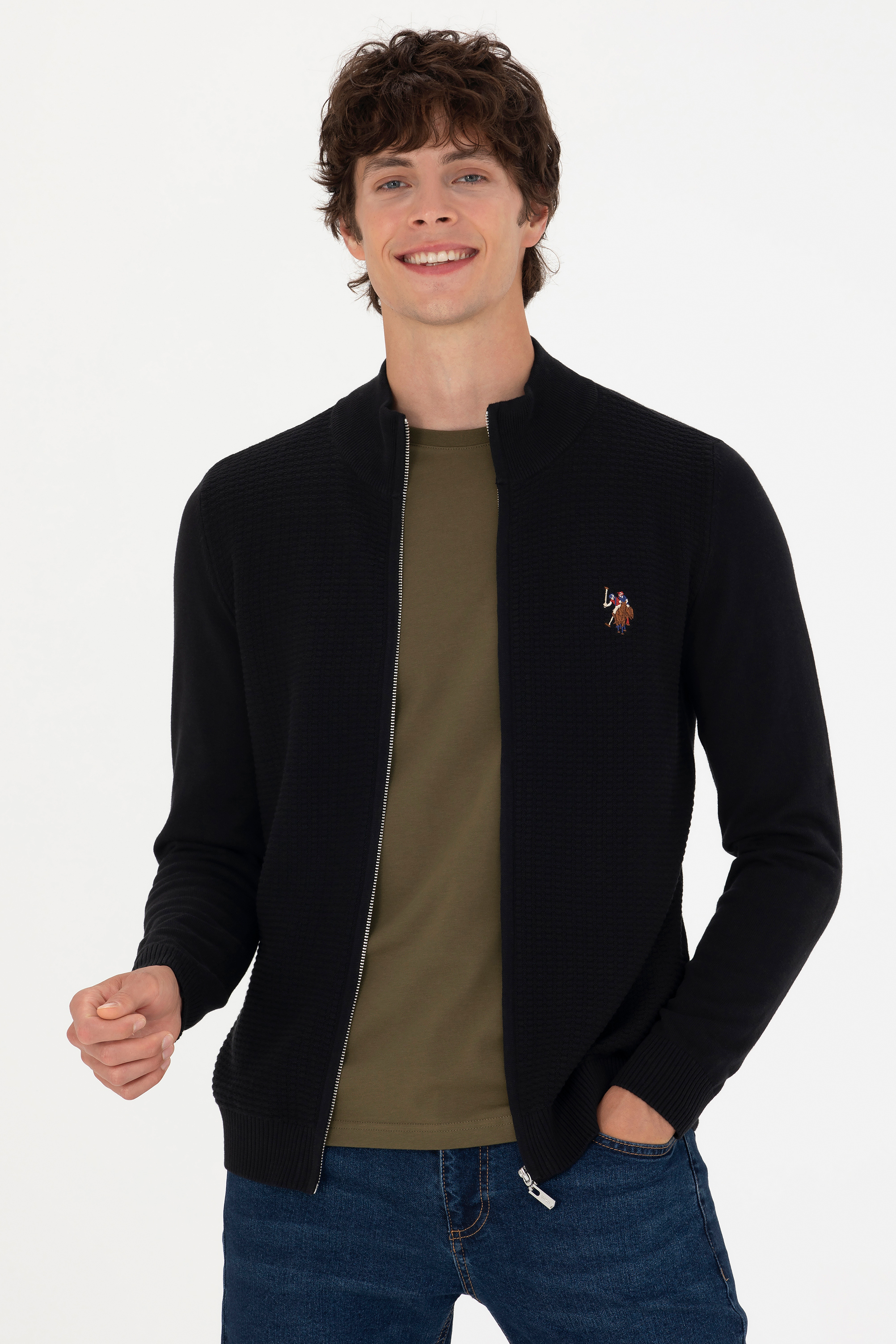 Кардиган мужской U.S. POLO Assn. G081SZ0TH0GUNNER-BSK23 черный XS, G081SZ0TH0GUNNER-BSK23
Кардиган мужской U.S. POLO Assn. G081SZ0TH0GUNNER-BSK23 черный XS, G081SZ0TH0GUNNER-BSK23