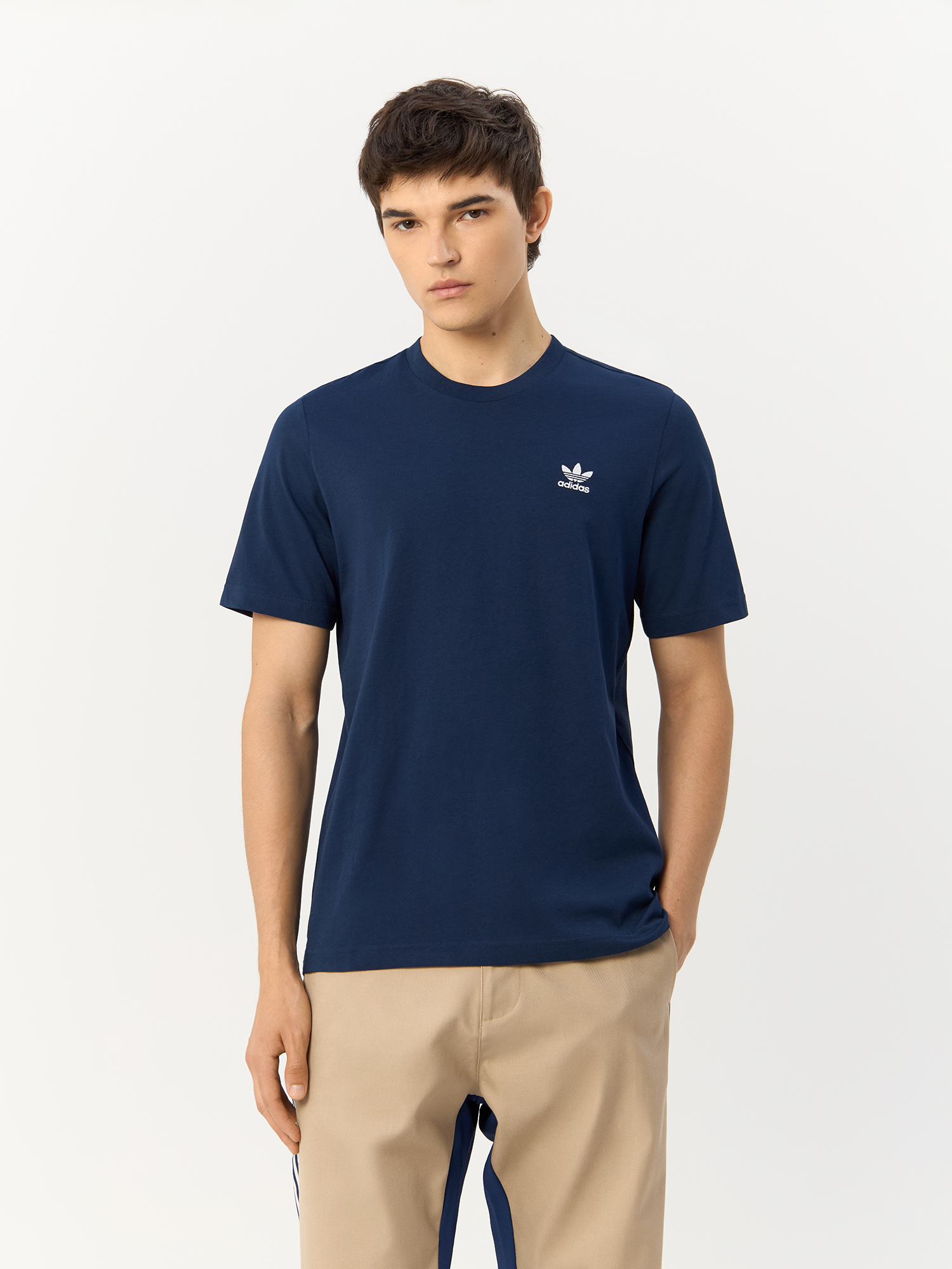 Футболка мужская Adidas Trefoil Essentials IA4874 синяя M, Синий, Trefoil Essentials
Футболка мужская Adidas Trefoil Essentials IA4874 синяя M, Синий, Trefoil Essentials
