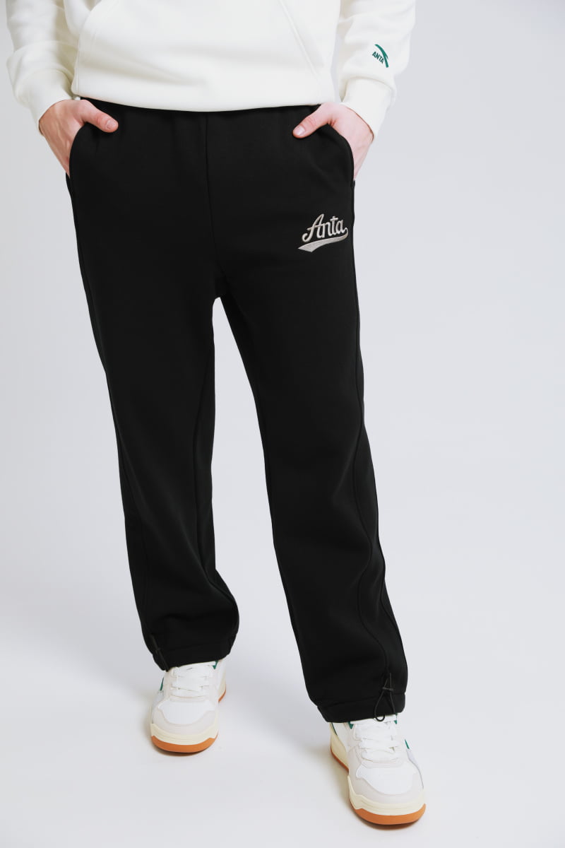 Спортивные брюки мужские Anta Vintage sports A-WARM 852348321 черные M, Черный, Vintage sports A-WARM 852348321
Спортивные брюки мужские Anta Vintage sports A-WARM 852348321 черные M, Черный, Vintage sports A-WARM 852348321