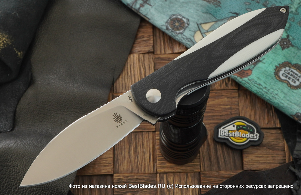 фото Складной нож kizer knives infinity сталь n690, черно-белая g-10