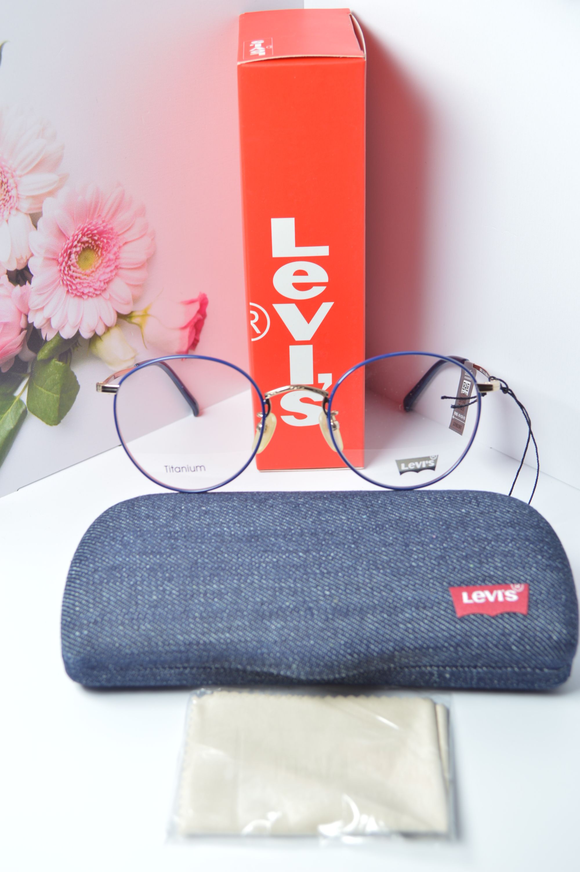 Оправа для очков унисекс Levi's OL-OM-Levis-97037-C03-Blu синяя, OL-OM-Levis-97037-C03-Blu
Оправа для очков унисекс Levi's OL-OM-Levis-97037-C03-Blu синяя, OL-OM-Levis-97037-C03-Blu