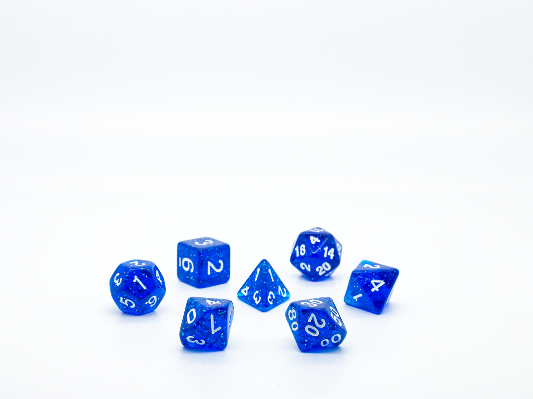 Набор кубиков для D&D, Dungeons and Dragons, Pathfinder полупрозрачные блестящие синие, Синий, MGGL16
Набор кубиков для D&D, Dungeons and Dragons, Pathfinder полупрозрачные блестящие синие, Синий, MGGL16