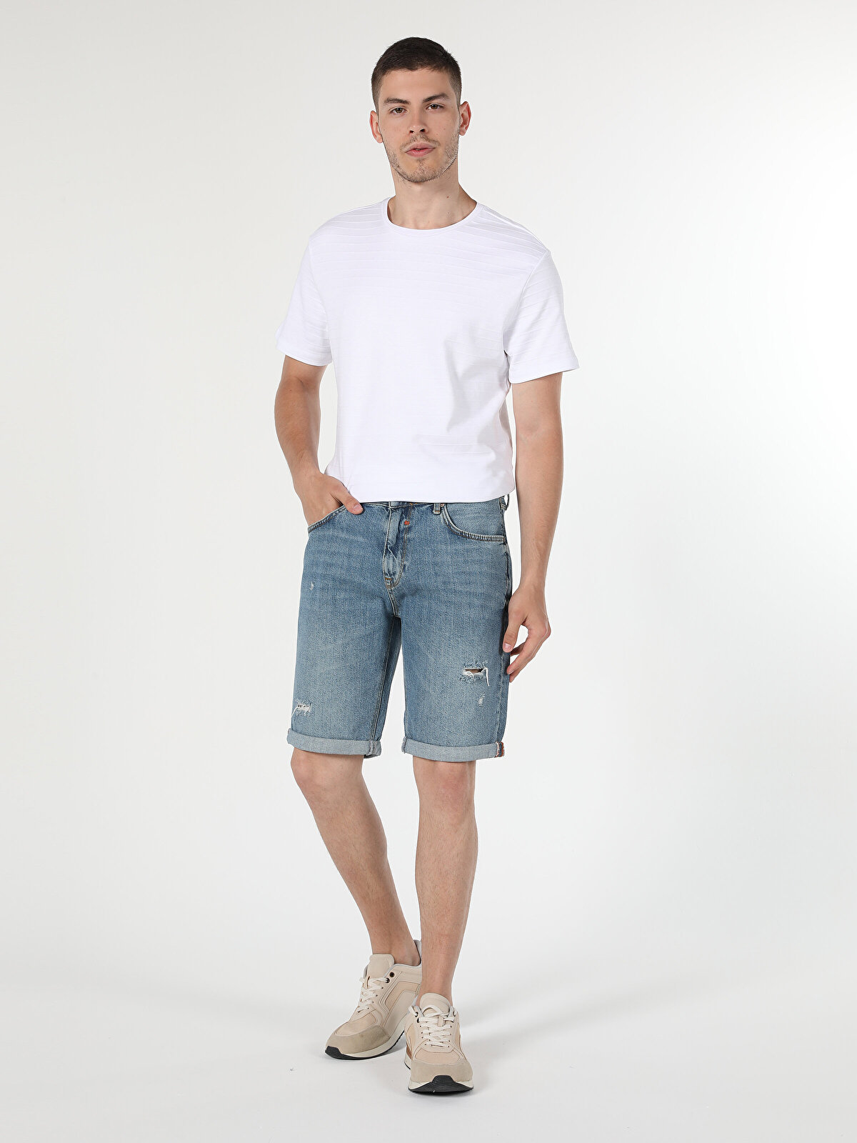 Шорты мужские Colin's CL1059458_Q1.V1_DN06123 голубые XXL, Голубой, CL1059458_Q1.V1_DN06123
Шорты мужские Colin's CL1059458_Q1.V1_DN06123 голубые XXL, Голубой, CL1059458_Q1.V1_DN06123