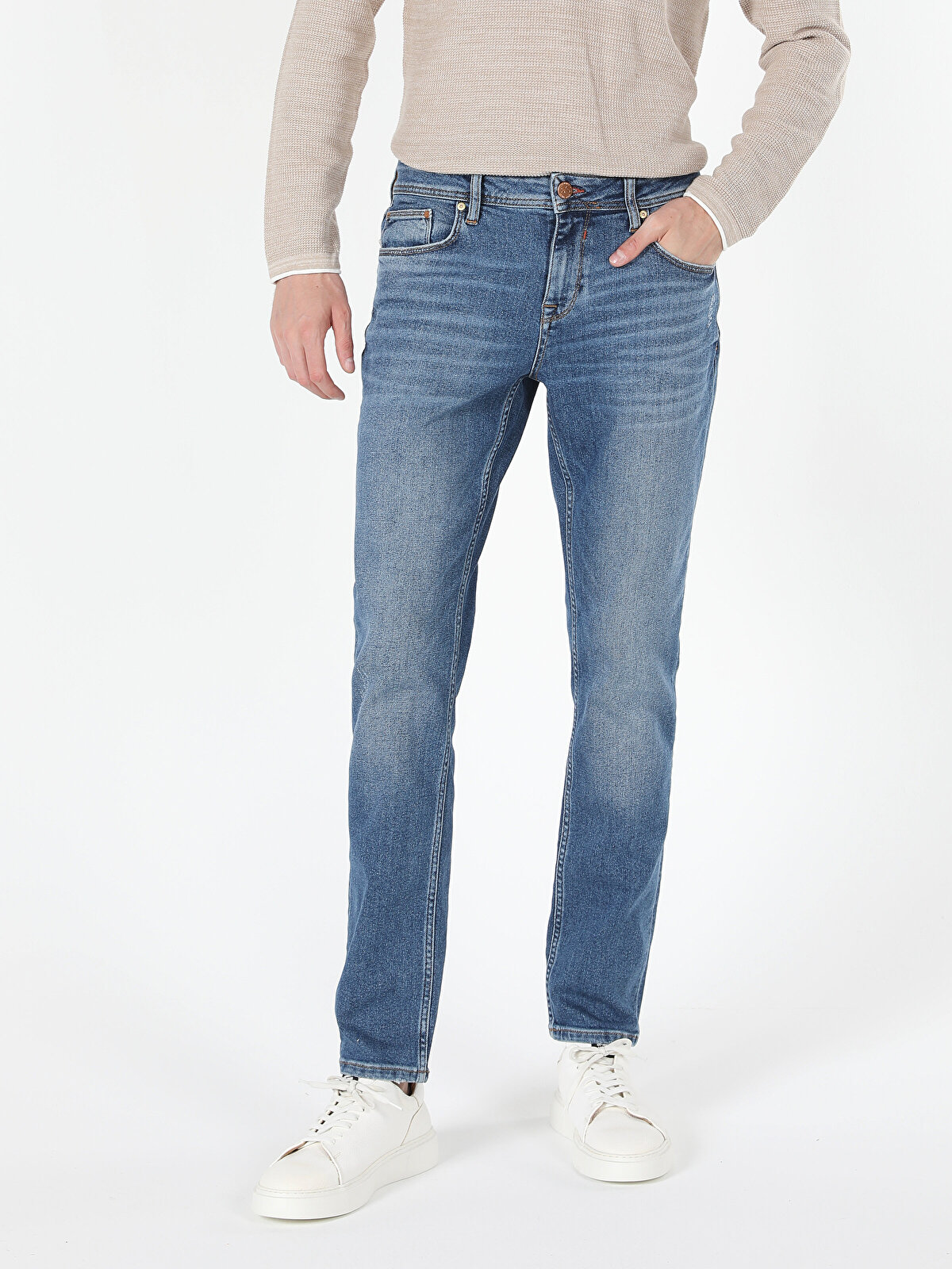 Джинсы мужские Colin's CL1060444_Q1.V1_DN42217 синие 31/34, Синий, CL1060444_Q1.V1_DN42217
Джинсы мужские Colin's CL1060444_Q1.V1_DN42217 синие 31/34, Синий, CL1060444_Q1.V1_DN42217