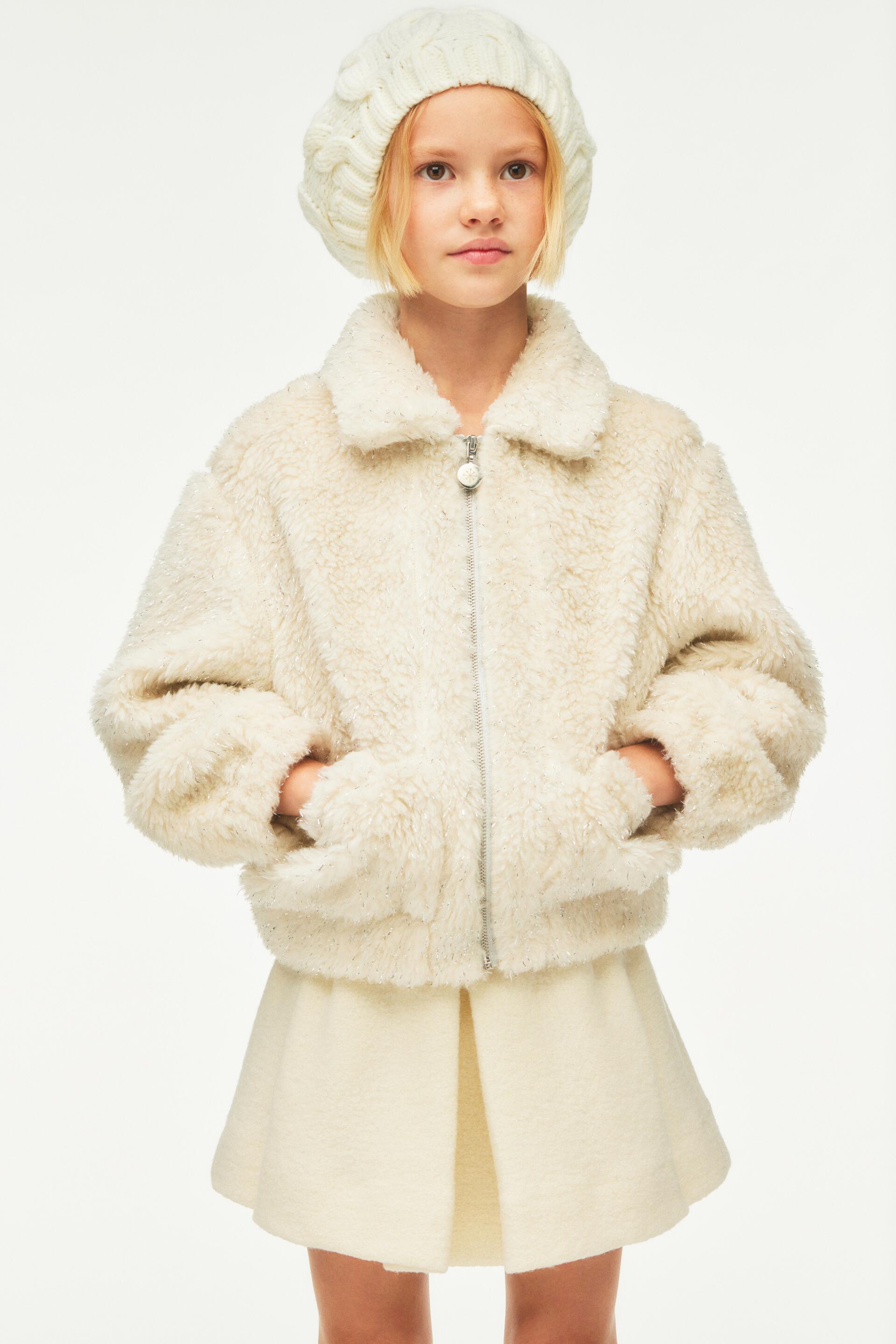 Полушубок детский ZARA 0622400325108, от белого, 128 (товар из-за рубежа), 06224003251
Полушубок детский ZARA 0622400325108, от белого, 128 (товар из-за рубежа), 06224003251