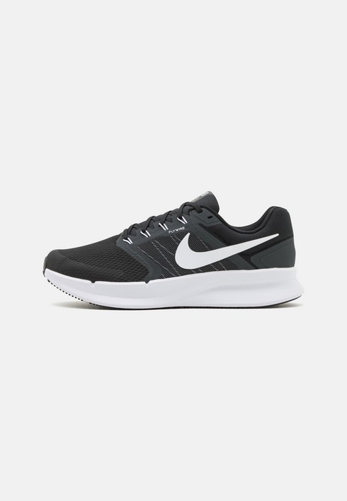 Кроссовки мужские Nike Swift черные 45 EU (доставка из-за рубежа), Черный, Swift
Кроссовки мужские Nike Swift черные 45 EU (доставка из-за рубежа), Черный, Swift