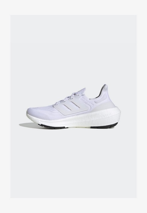 Кроссовки мужские Adidas Performance Ultraboost белые 44 2/3 EU (доставка из-за рубежа), Белый, Ultraboost
Кроссовки мужские Adidas Performance Ultraboost белые 44 2/3 EU (доставка из-за рубежа), Белый, Ultraboost
