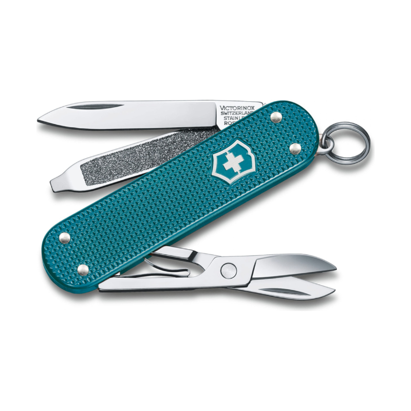 Victorinox Нож-брелок Classic SD Alox Colors Wild Jungle 58 мм 5 функций тёмно-бирюзовый 0, Зеленый
Victorinox Нож-брелок Classic SD Alox Colors Wild Jungle 58 мм 5 функций тёмно-бирюзовый 0, Зеленый