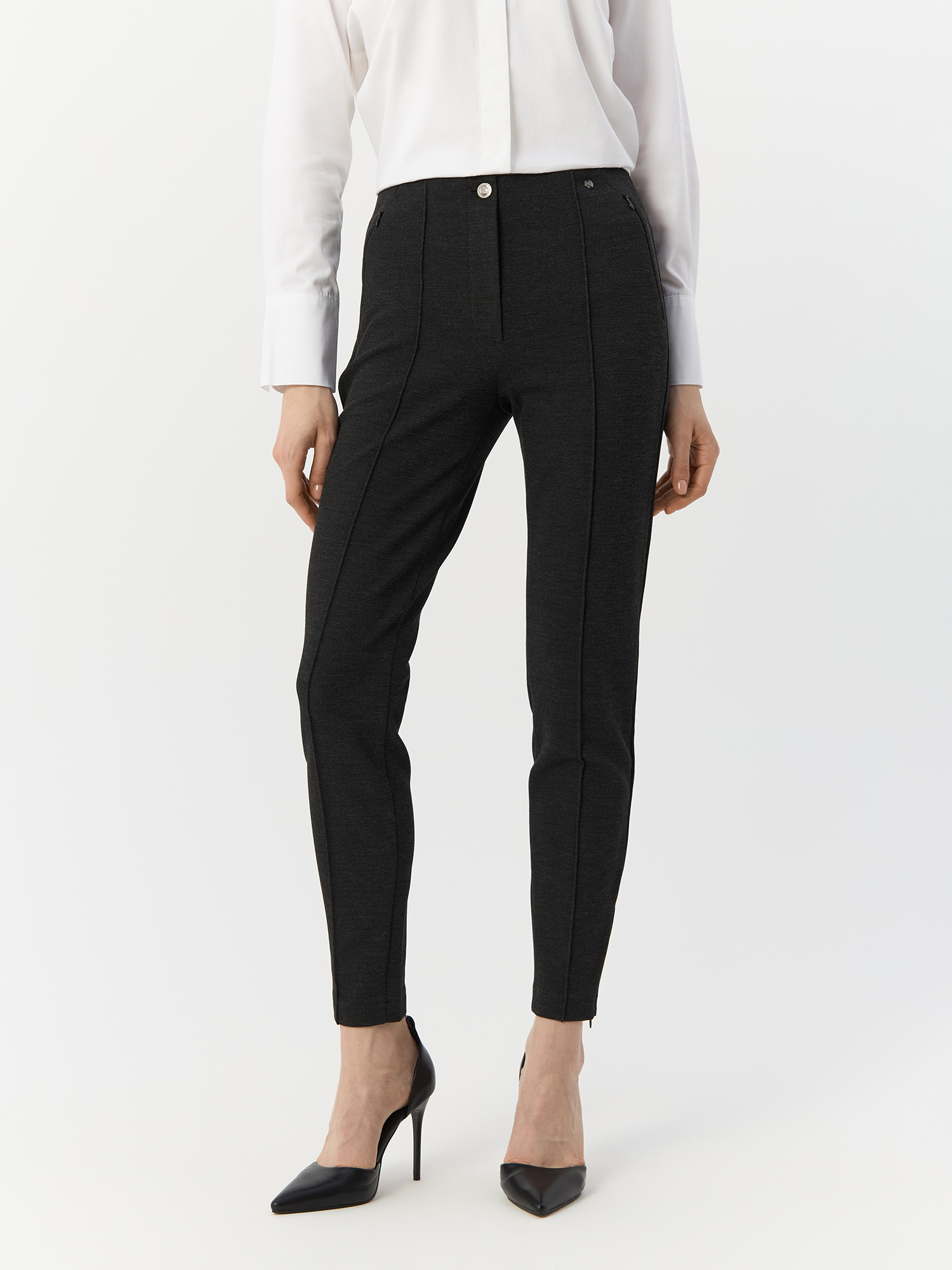 Брюки женские Gerry Weber 122075-66290-201840-40R серые 40, Серый, 122075-66290
Брюки женские Gerry Weber 122075-66290-201840-40R серые 40, Серый, 122075-66290