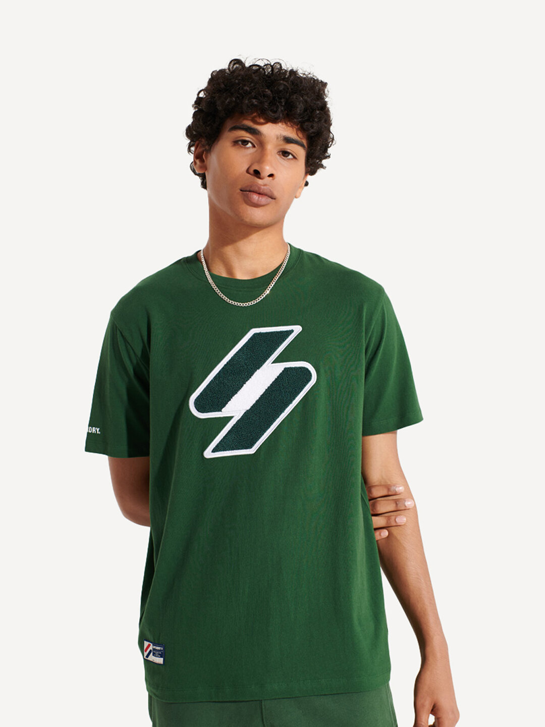 Футболка мужская Superdry SUPERDRY CODE LOGO CHE TEE зеленая XL, SUPERDRY CODE LOGO CHE TEE
Футболка мужская Superdry SUPERDRY CODE LOGO CHE TEE зеленая XL, SUPERDRY CODE LOGO CHE TEE