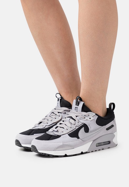 Кроссовки женские Nike Air Max 90 Futura серые 36.5 EU (доставка из-за рубежа), Серый, Air Max 90 Futura
Кроссовки женские Nike Air Max 90 Futura серые 36.5 EU (доставка из-за рубежа), Серый, Air Max 90 Futura