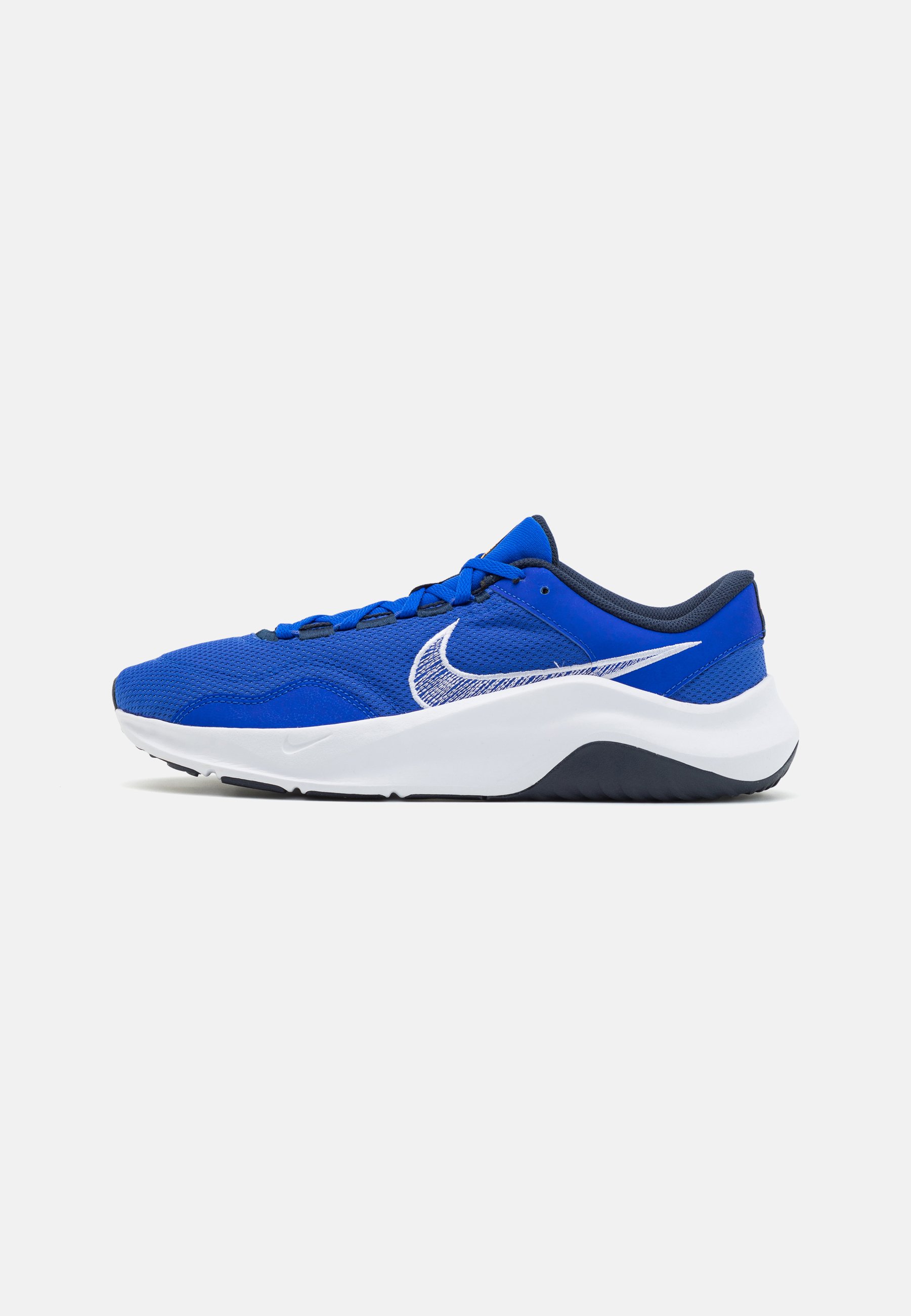 Кроссовки мужские Nike Performance Legend Essential 3 синие 45 EU (доставка из-за рубежа), Синий, Legend Essential 3
Кроссовки мужские Nike Performance Legend Essential 3 синие 45 EU (доставка из-за рубежа), Синий, Legend Essential 3