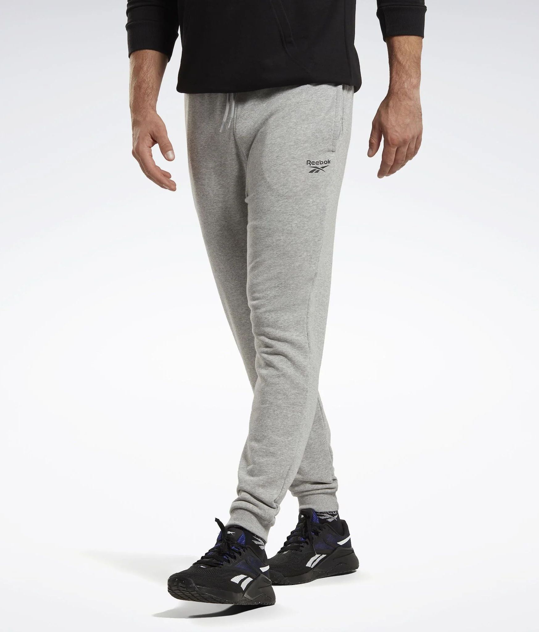 Брюки Reebok для мужчин, спортивные, серые-035, размер M, 100067631, Серый, Ri Ft Left Leg Jogger
Брюки Reebok для мужчин, спортивные, серые-035, размер M, 100067631, Серый, Ri Ft Left Leg Jogger