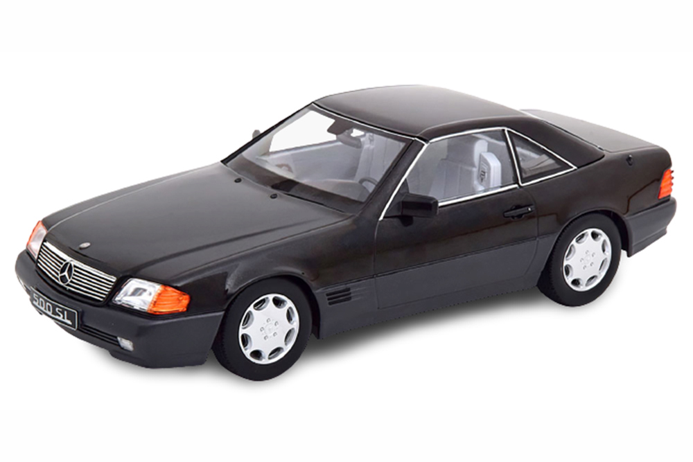 Mercedes 500 sl R129 convertible with hardtop 1993 black limited edition 1250 pcs, Черный
Mercedes 500 sl R129 convertible with hardtop 1993 black limited edition 1250 pcs, Черный