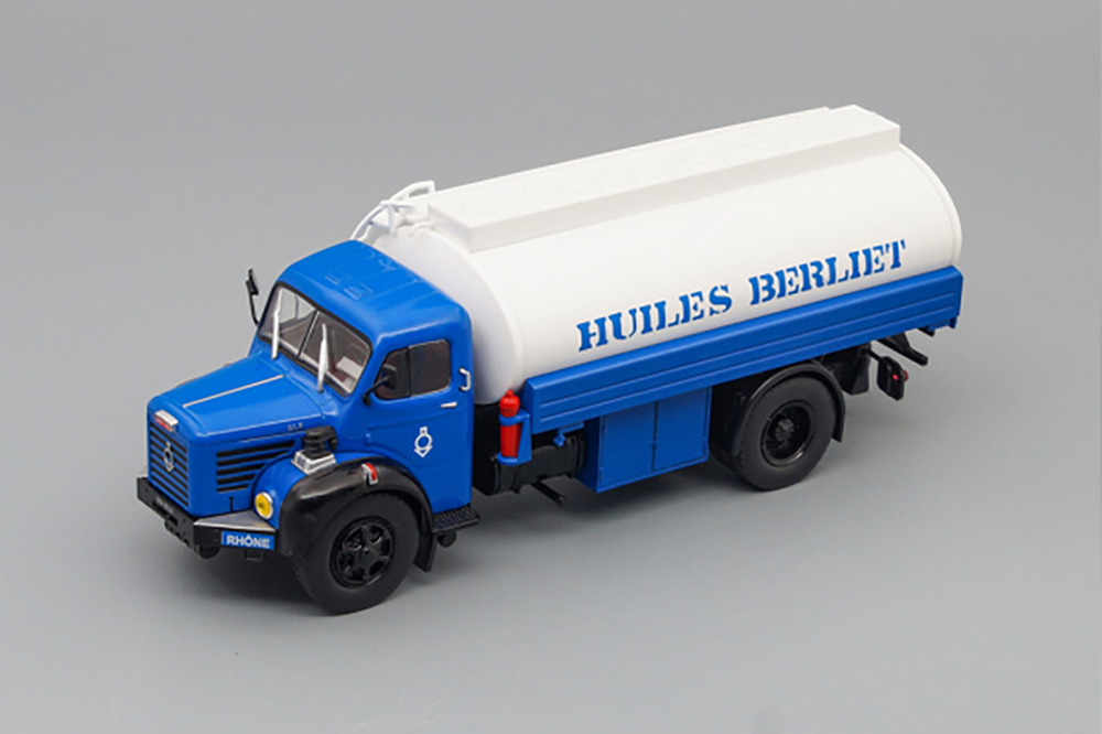 Модель коллекционная ALTAYA Berliet glr 8 M2 цистерна huiles berliet 1960, синий с белым
Модель коллекционная ALTAYA Berliet glr 8 M2 цистерна huiles berliet 1960, синий с белым