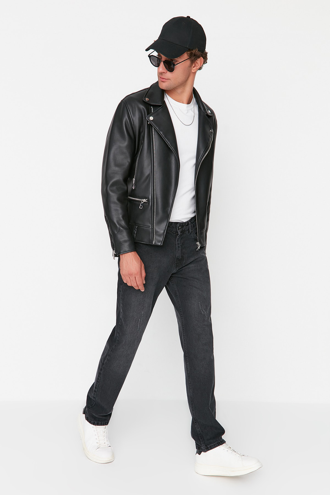 Джинсы мужские Trendyol TMNAW23JE00085 черные 36, TMNAW23JE00085
Джинсы мужские Trendyol TMNAW23JE00085 черные 36, TMNAW23JE00085