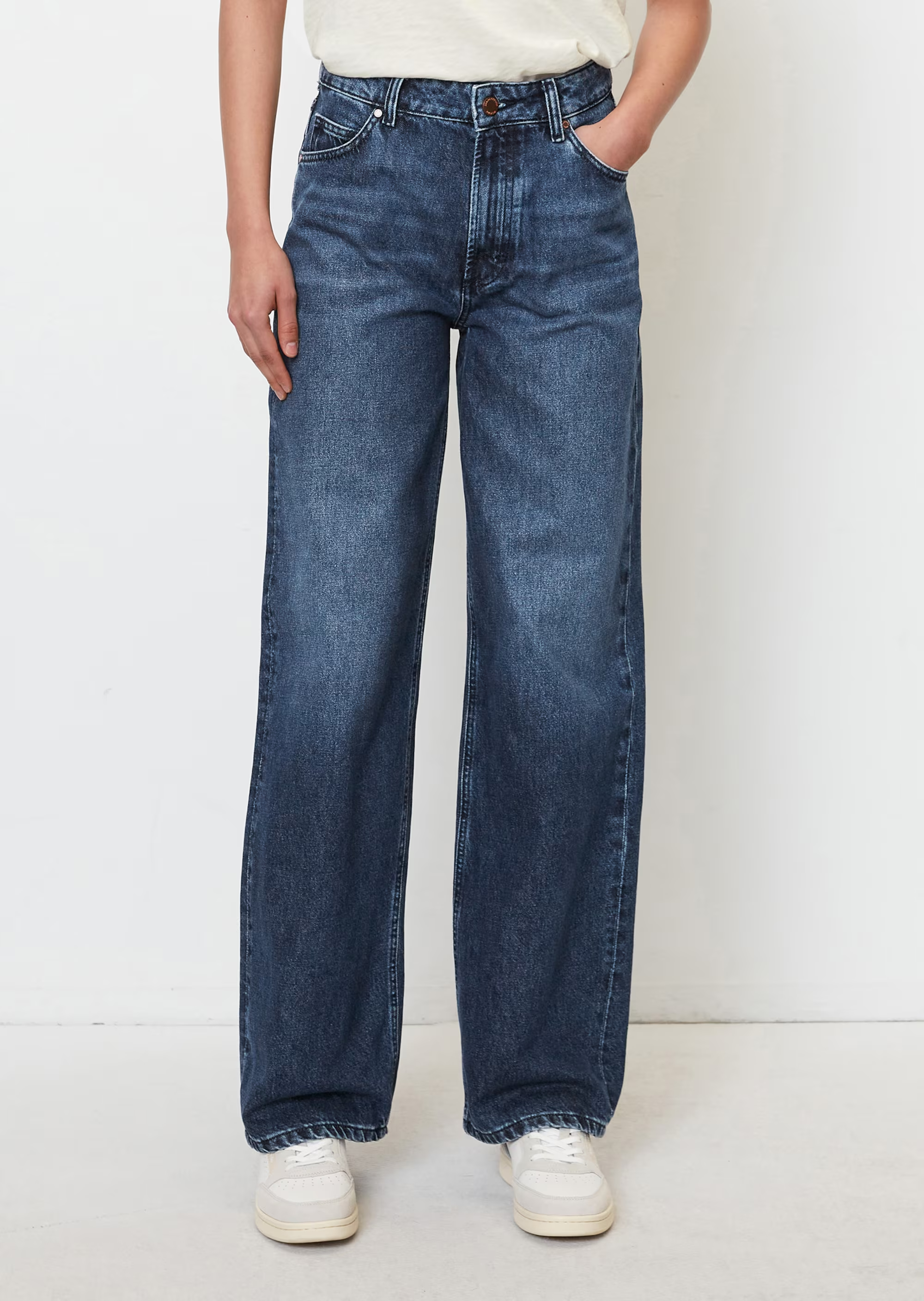 Джинсы женские Marc O’Polo Denim B41907512313 синие 25/32, Синий, B41907512313
Джинсы женские Marc O’Polo Denim B41907512313 синие 25/32, Синий, B41907512313