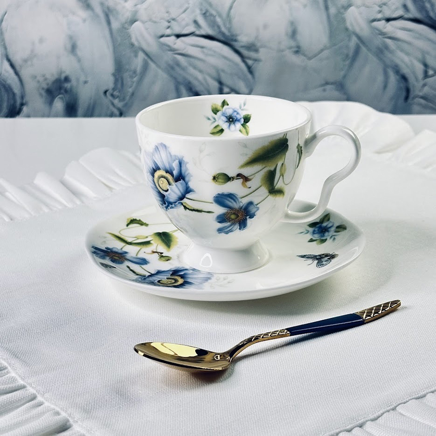 Чайный набор Lenardi Flowers 240 мл костяной фарфор, 12 предметов, Белый, Ленарди-Наборы для чаепития1-31
Чайный набор Lenardi Flowers 240 мл костяной фарфор, 12 предметов, Белый, Ленарди-Наборы для чаепития1-31