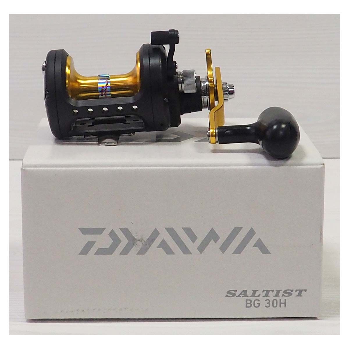 Катушка для морской рыбалки мультипликаторная Daiwa Saltist BG ST 30H, Saltist BG ST 30H
Катушка для морской рыбалки мультипликаторная Daiwa Saltist BG ST 30H, Saltist BG ST 30H