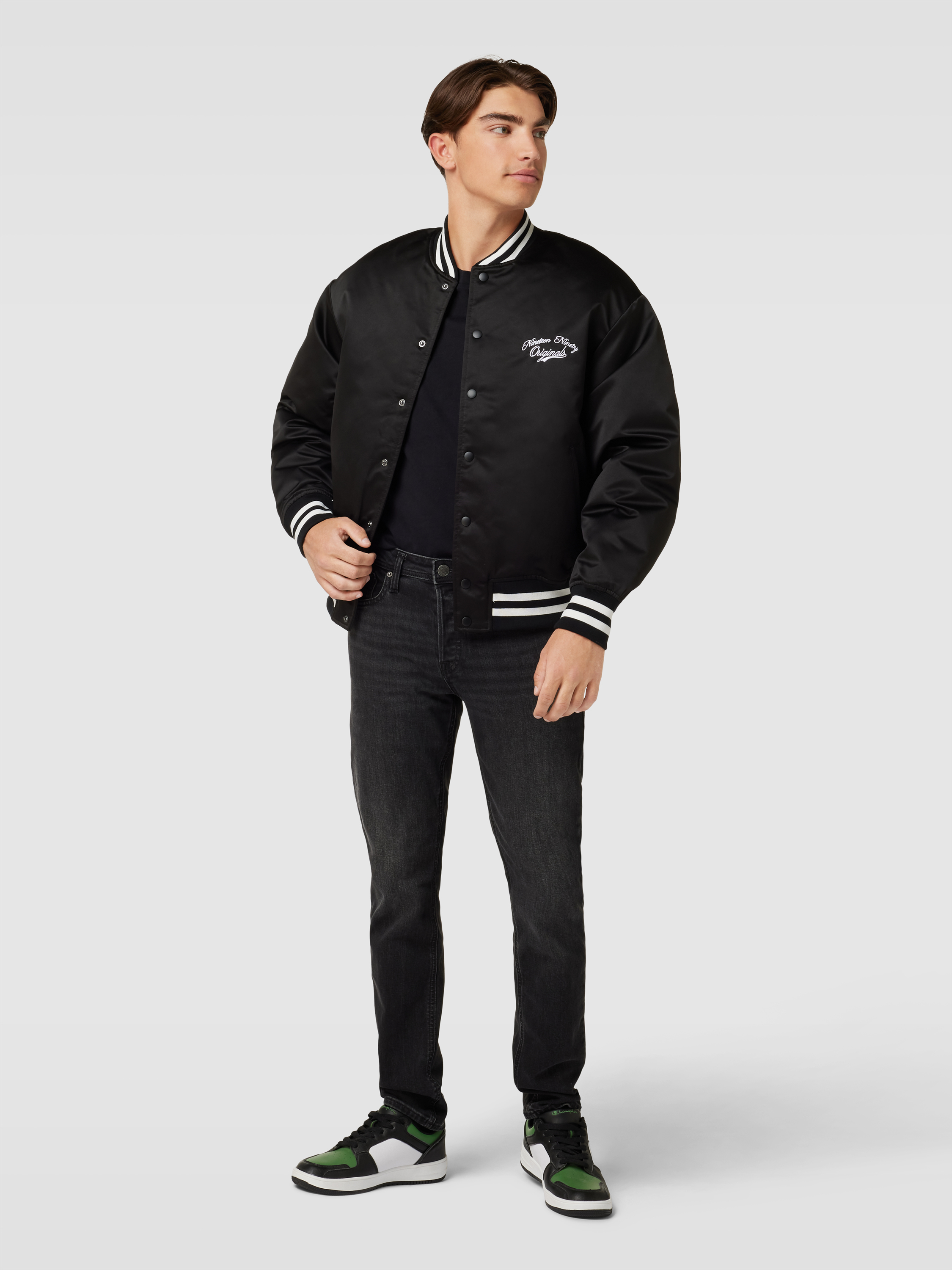 Джинсы мужские Jack & Jones 1840223 черные 36/32 доставка из-за рубежа, Черный, 1840223
Джинсы мужские Jack & Jones 1840223 черные 36/32 доставка из-за рубежа, Черный, 1840223