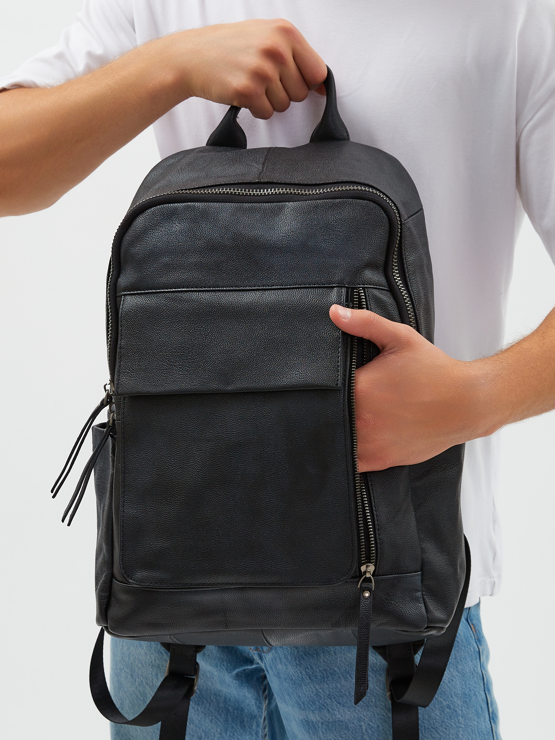 Рюкзак мужской PouchMan 6610 черный, 38,5х29,5х14,5 см, 6610
Рюкзак мужской PouchMan 6610 черный, 38,5х29,5х14,5 см, 6610