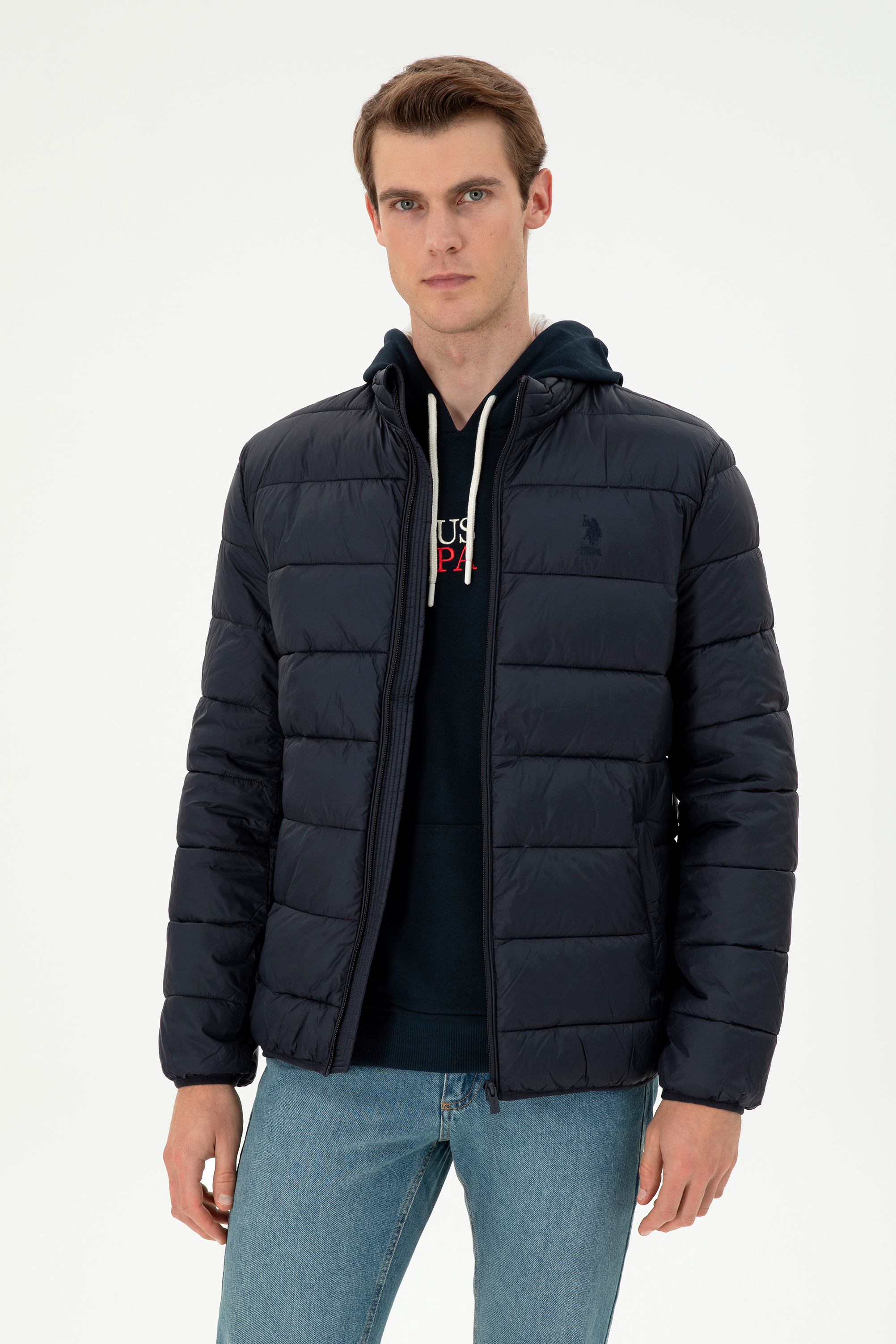Куртка мужская U.S. POLO Assn. G081GL0MS0BONY24K синяя 60 RU, Синий, G081GL0MS0BONY24K
Куртка мужская U.S. POLO Assn. G081GL0MS0BONY24K синяя 60 RU, Синий, G081GL0MS0BONY24K