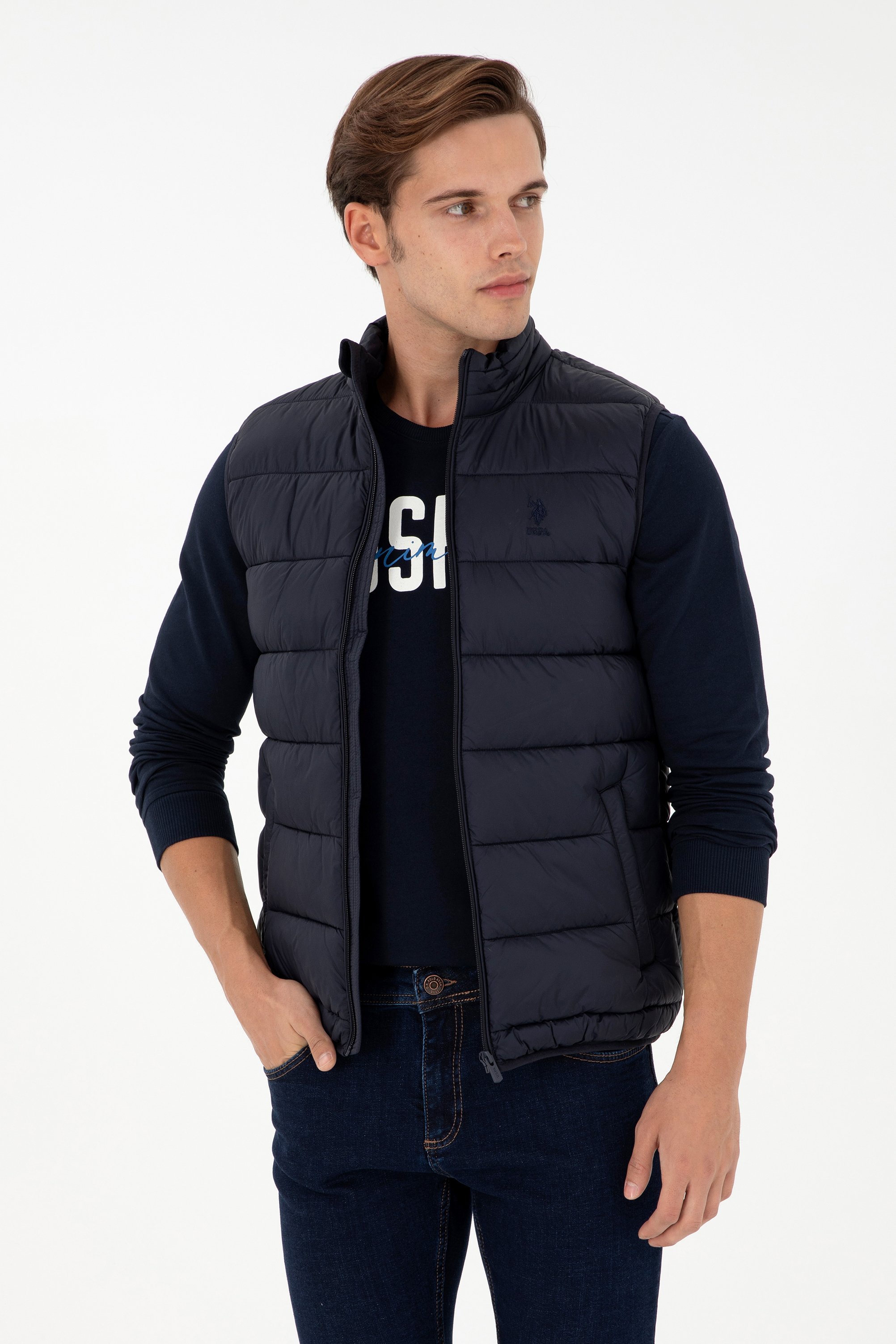 Утепленный жилет мужской U.S. POLO Assn. G081GL0100YONY24K синий 56 RU, G081GL0100YONY24K
Утепленный жилет мужской U.S. POLO Assn. G081GL0100YONY24K синий 56 RU, G081GL0100YONY24K